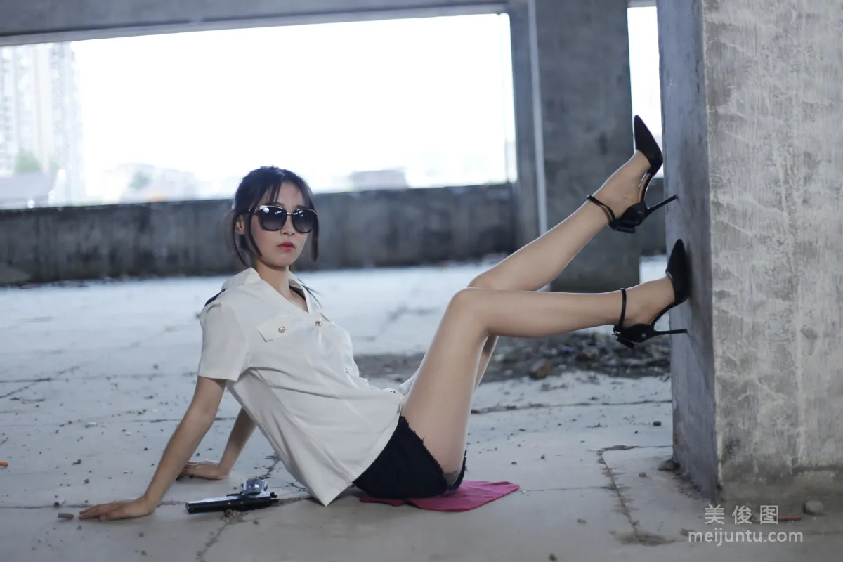 [Naisi] NO.123 Xiao Xian - Why Not Wear Shoes Properly photo 14