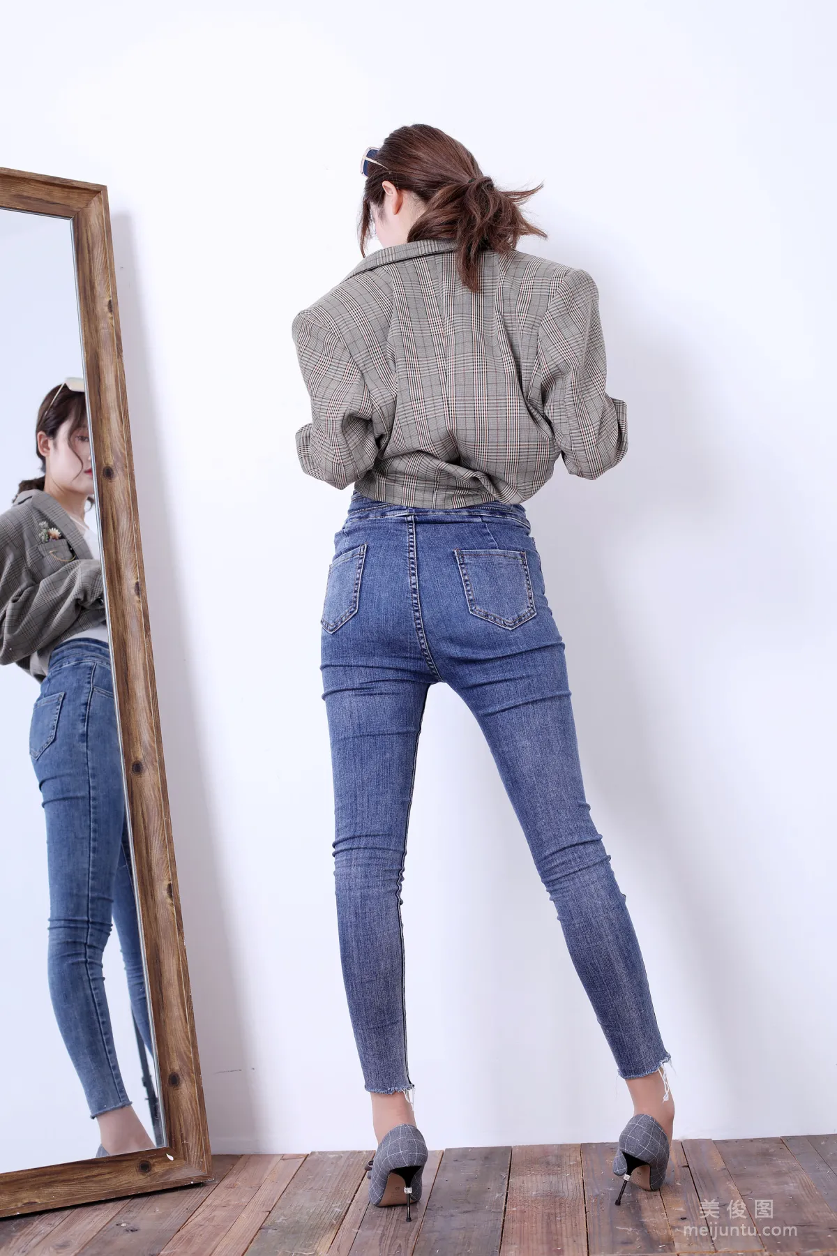 Ke Le: Naisi No. 113 photo 23