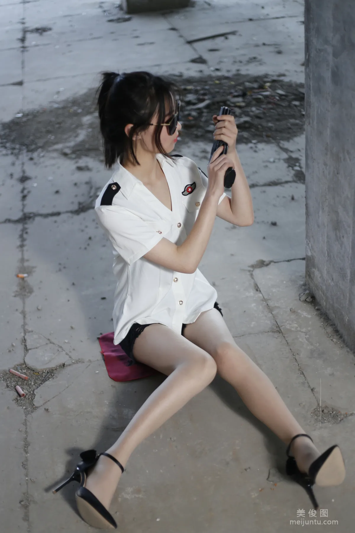 [Naisi] NO.123 Xiao Xian - Why Not Wear Shoes Properly photo 13
