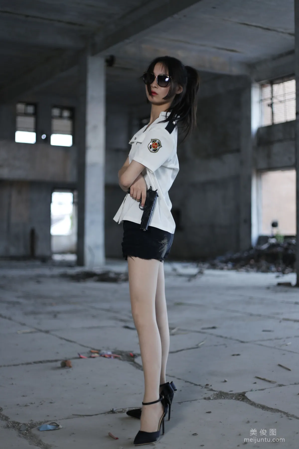 [Naisi] NO.123 Xiao Xian - Why Not Wear Shoes Properly photo 17