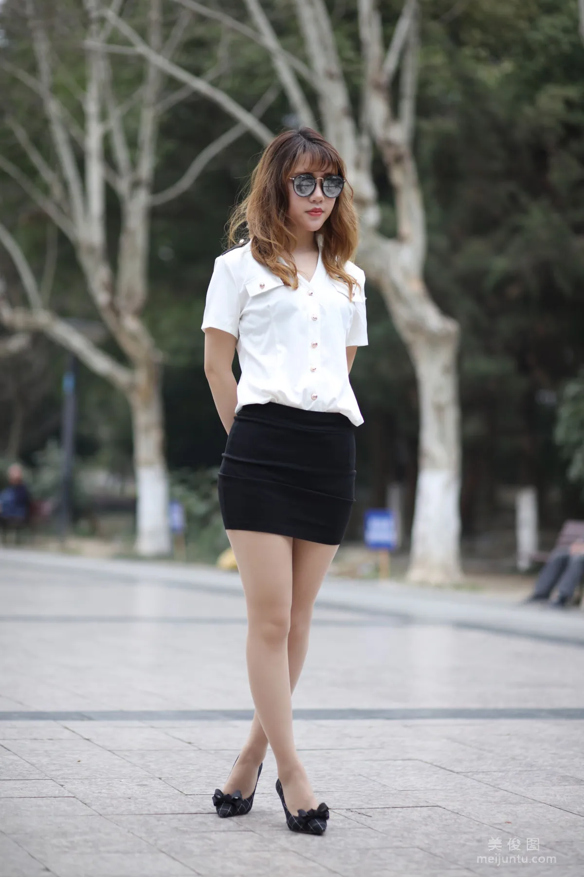 [Naisi] NO.116 Gao Gao - Uniform and Silk Stockings in the Park photo 27