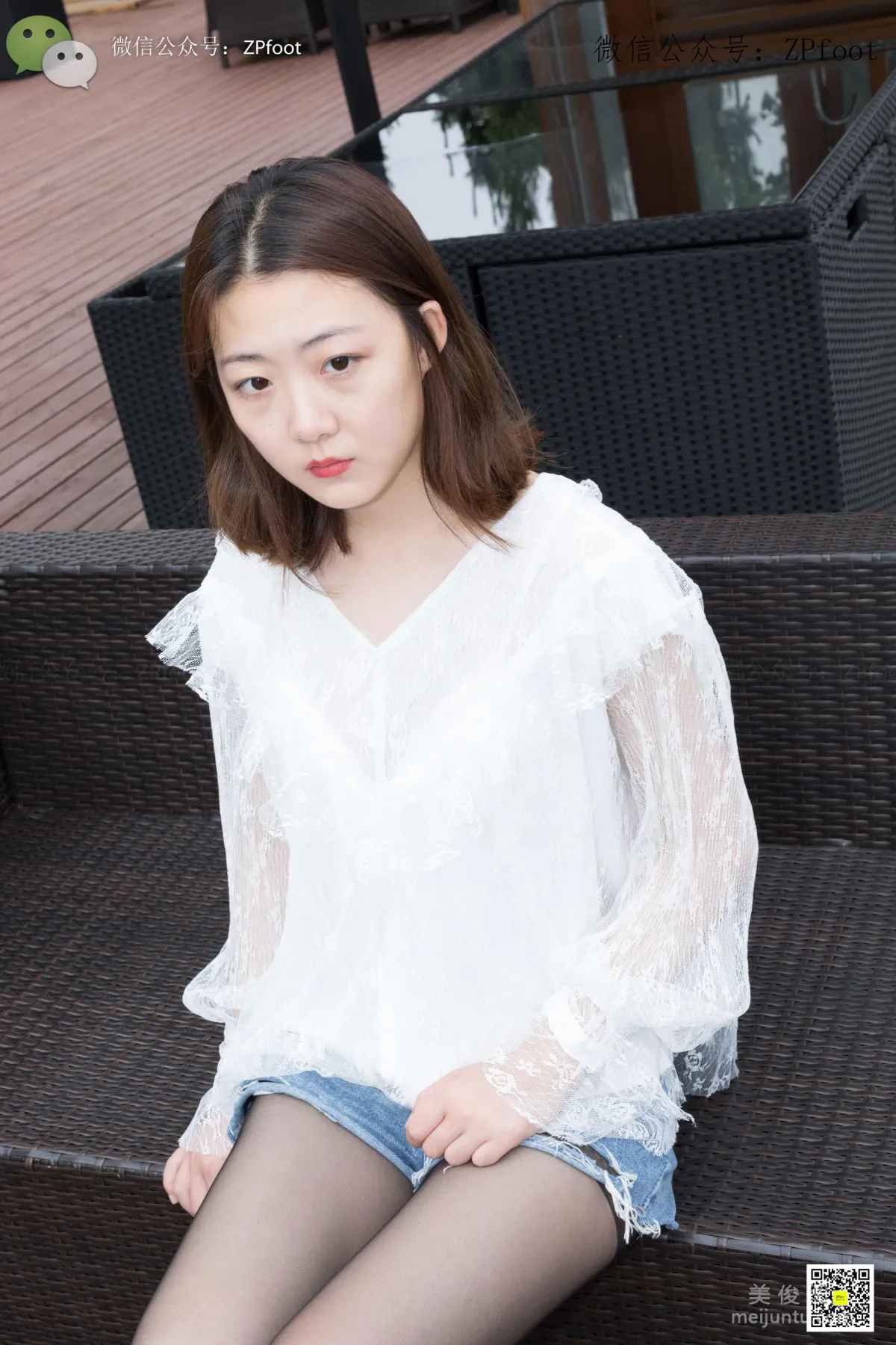 [LSS] NO.016 sale's Black Stockings and Tender Feet Photo Set photo 1