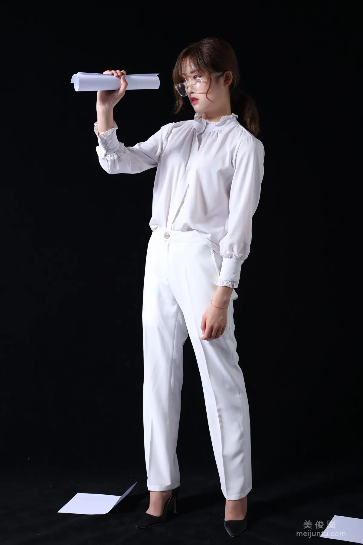 [Naisi] NO.126 Ke Le - Mature Woman Suit, Stockings in Pants photo 11