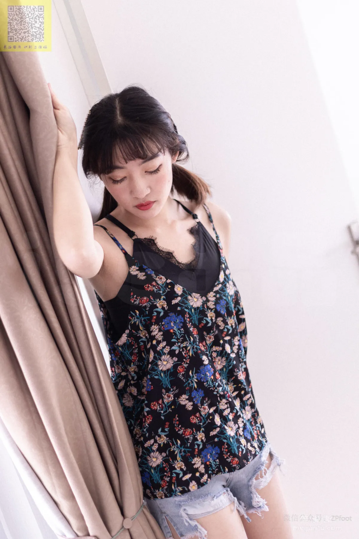 [LSS] NO.084 Xiao Xue's Camisole and Flesh-Colored Stockings Photo Set photo 45