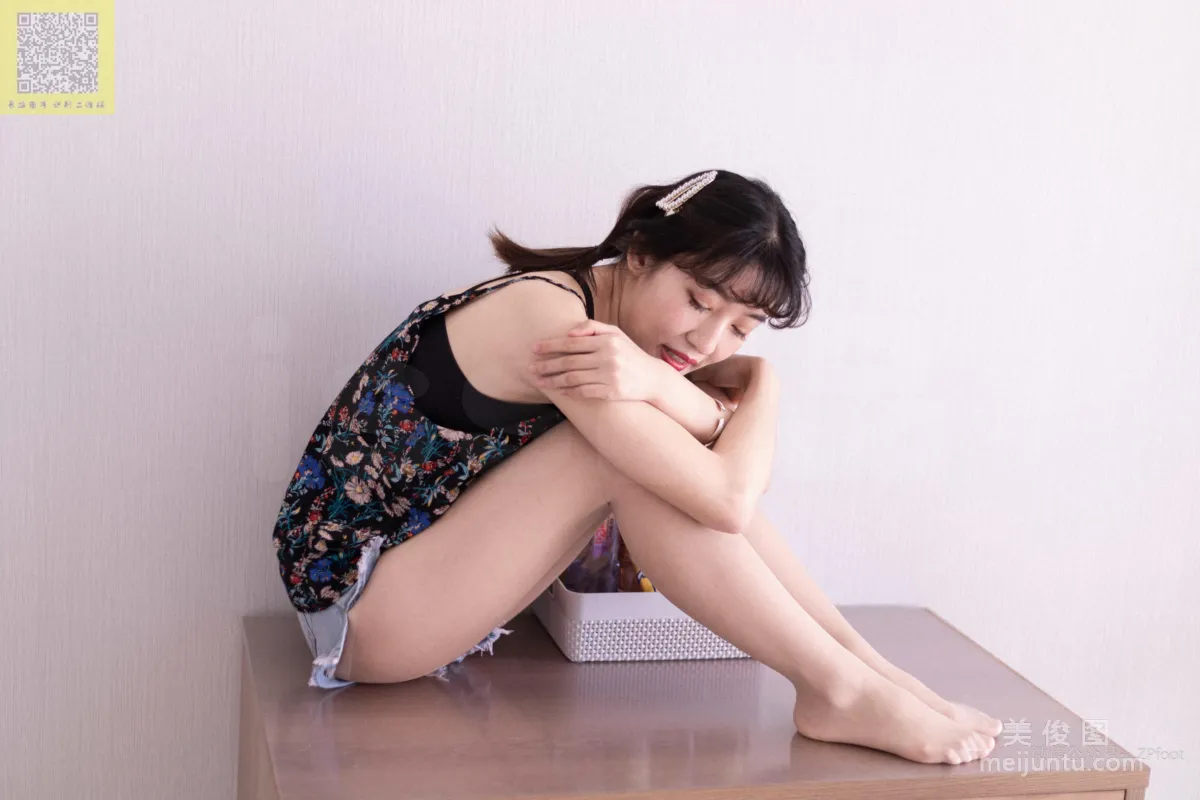 [LSS] NO.084 Xiao Xue's Camisole and Flesh-Colored Stockings Photo Set photo 28