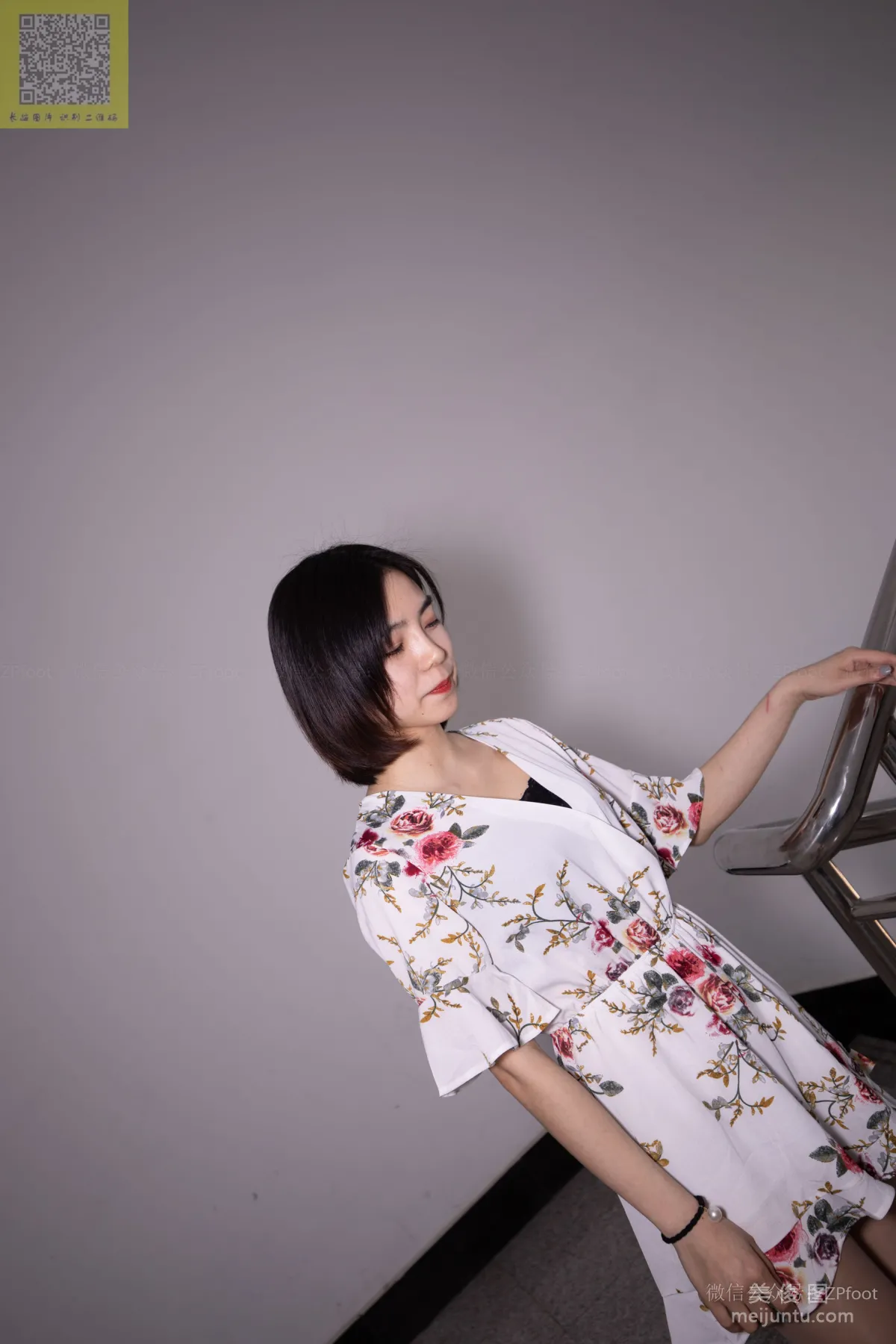 [LSS] NO.093 Dancing Xiao Yangyang in Floral Dress Photo Set photo 1