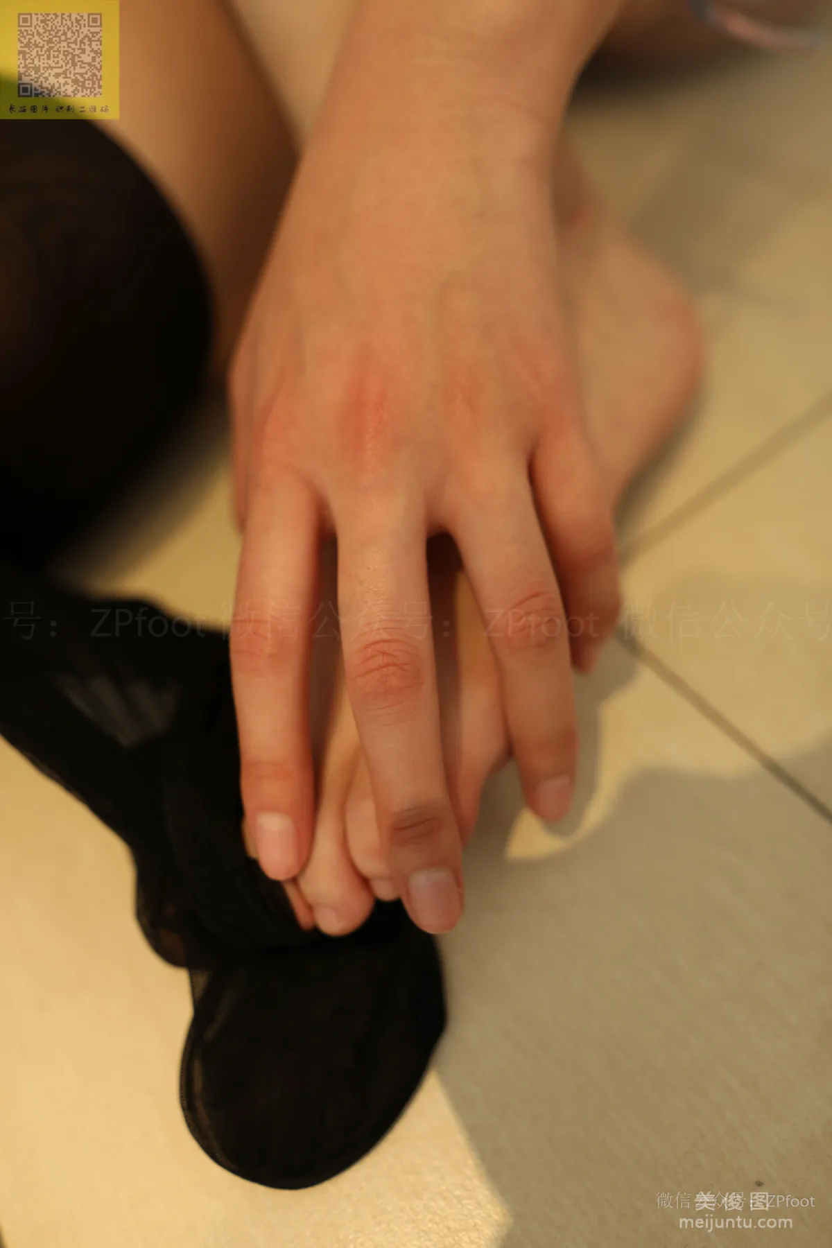[LSS] NO.114 Xiao Ya Takes Off Stockings Photo Set photo 76