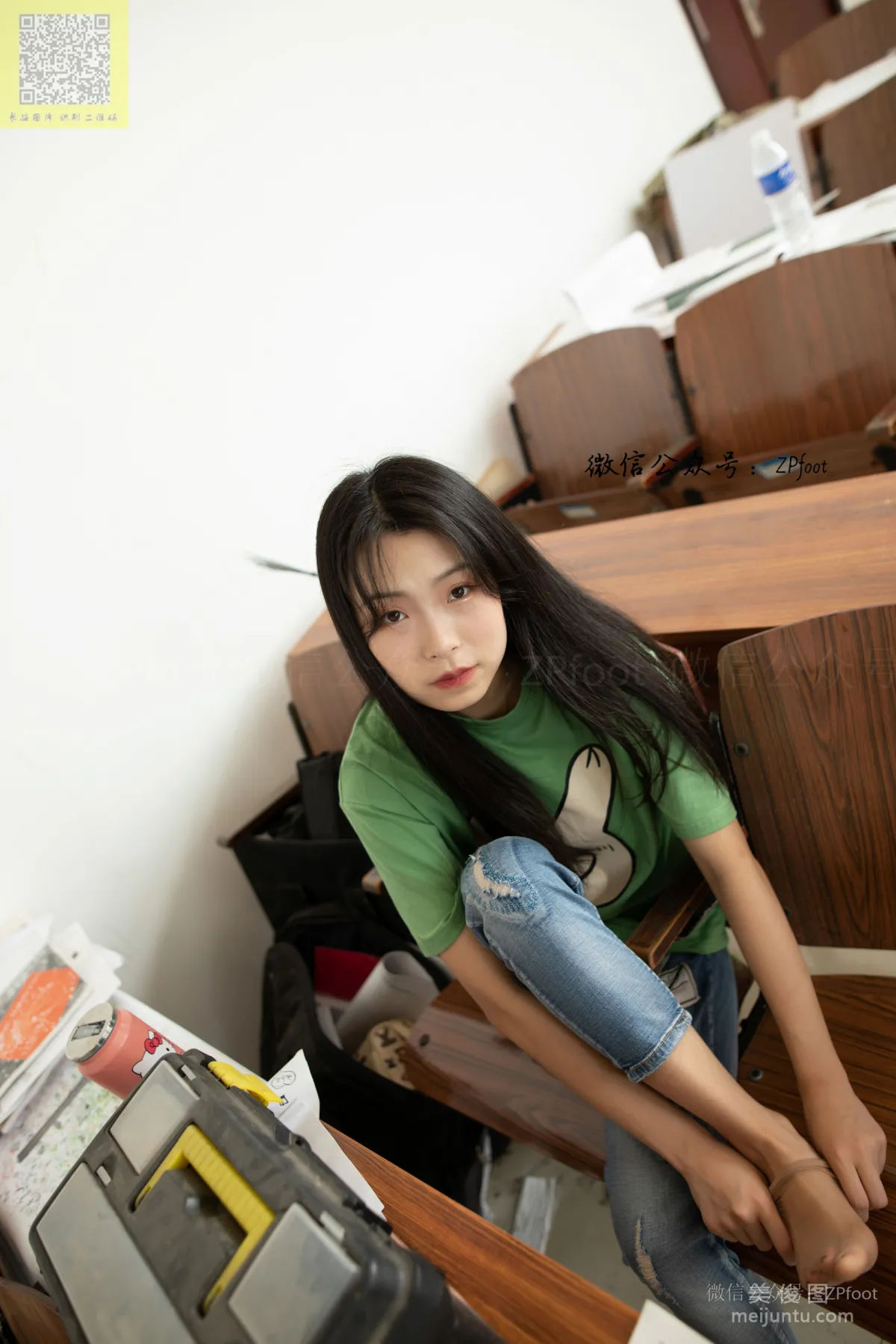 [LSS] NO.128 Xiao Zhuo - Denim Shorts and Silk Stockings Photo Set photo 36