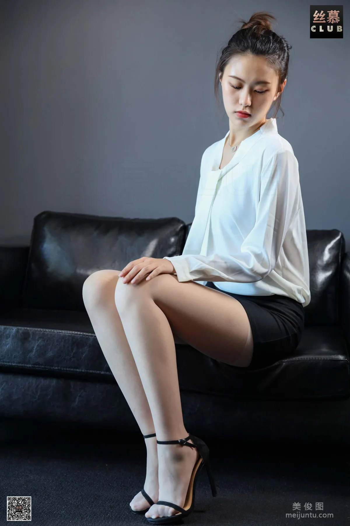 Xin Ye: SiMu SM050 photo 4