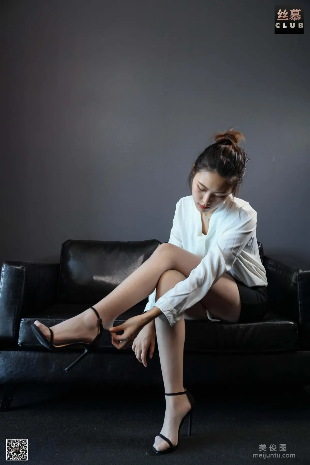 Xin Ye: SiMu SM050 photo 9