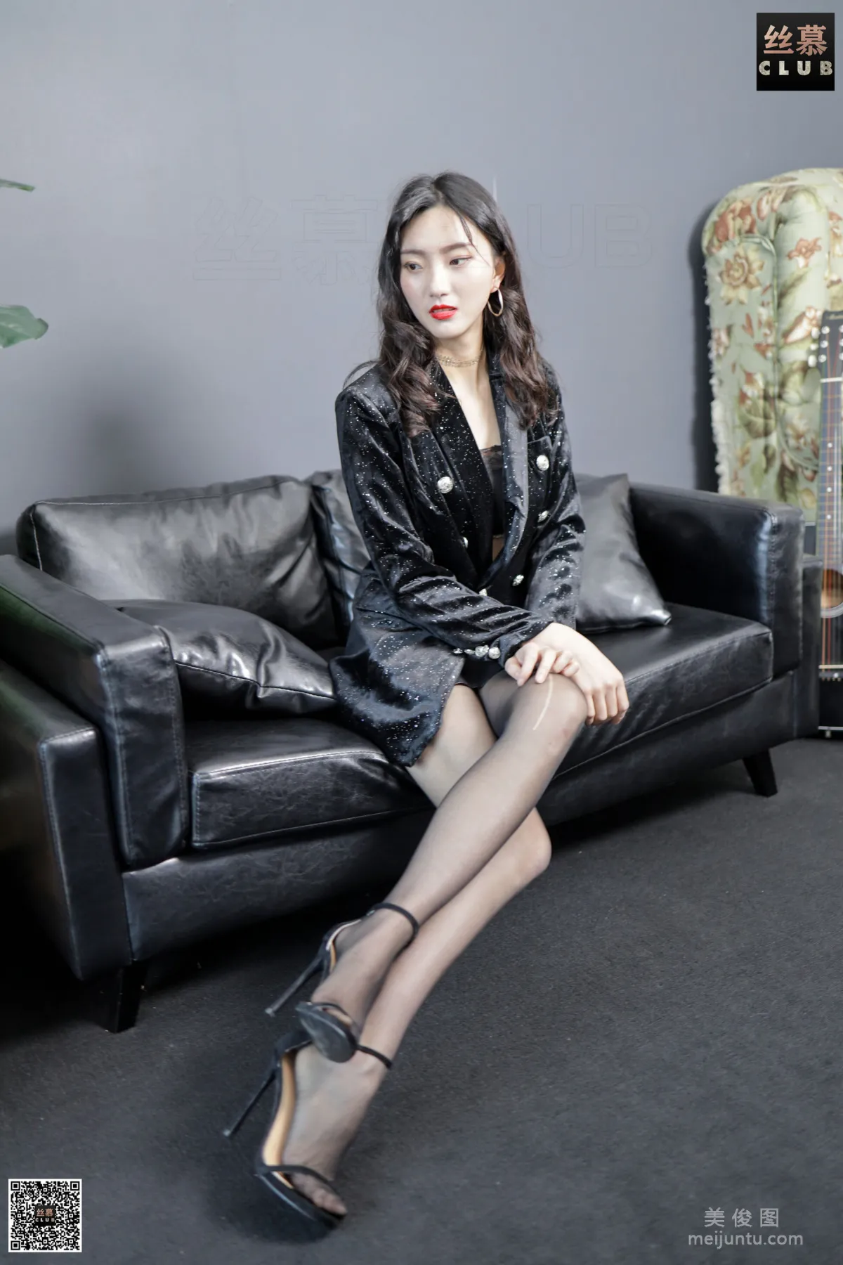 Jia Jia: SiMu SM130 photo 2