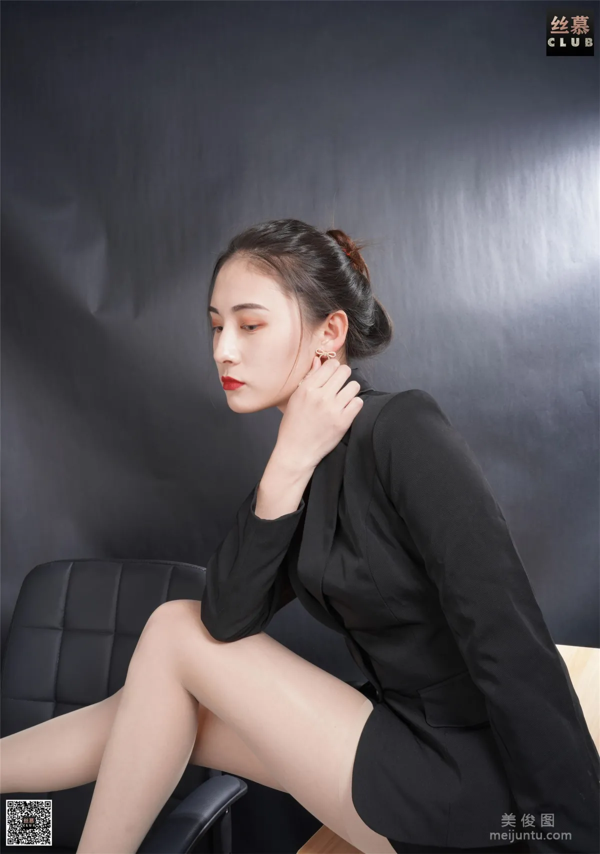 [SiMu] SM185 Tian Tian Yi Yuan Ting Ting, Beautiful Legs Female Boss Retrospective photo 27