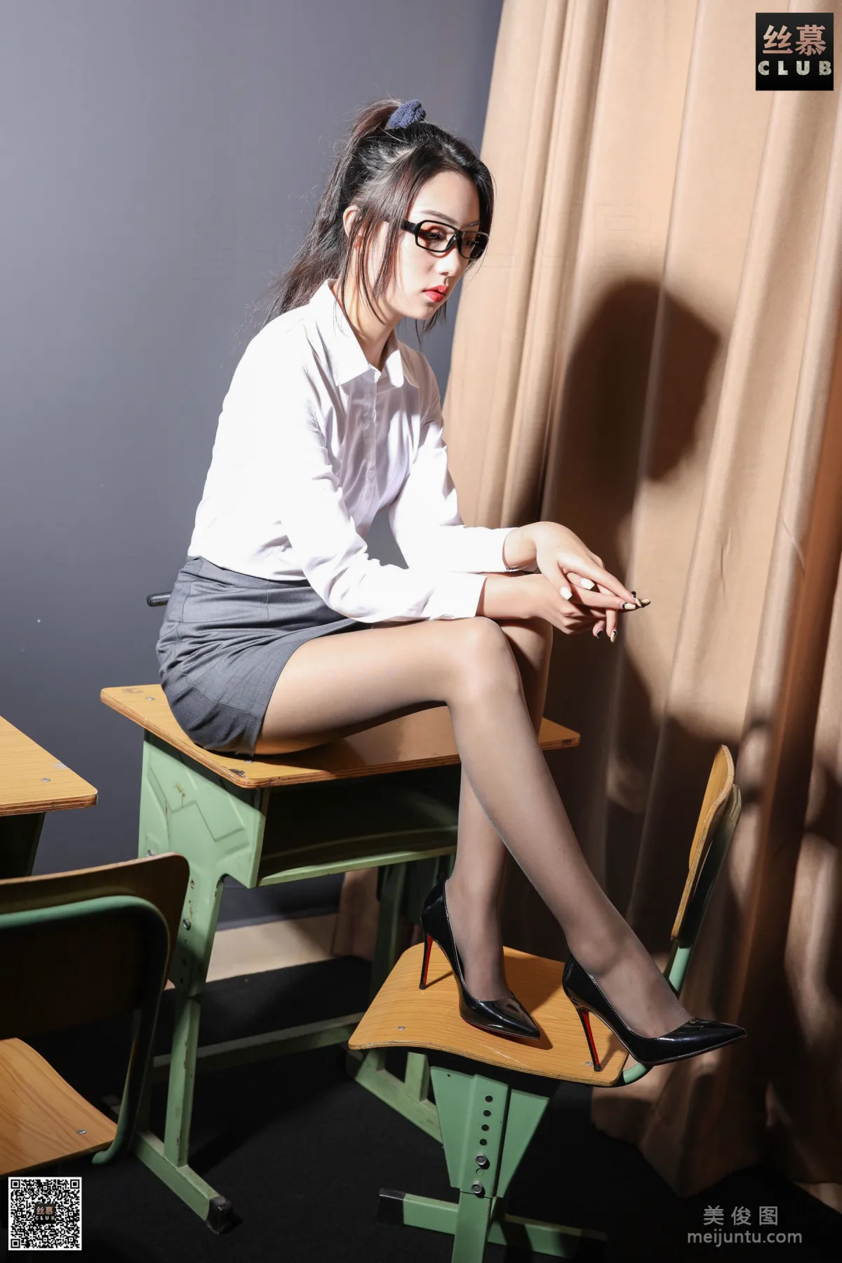 Shi Qing: SiMu SM119 photo 2