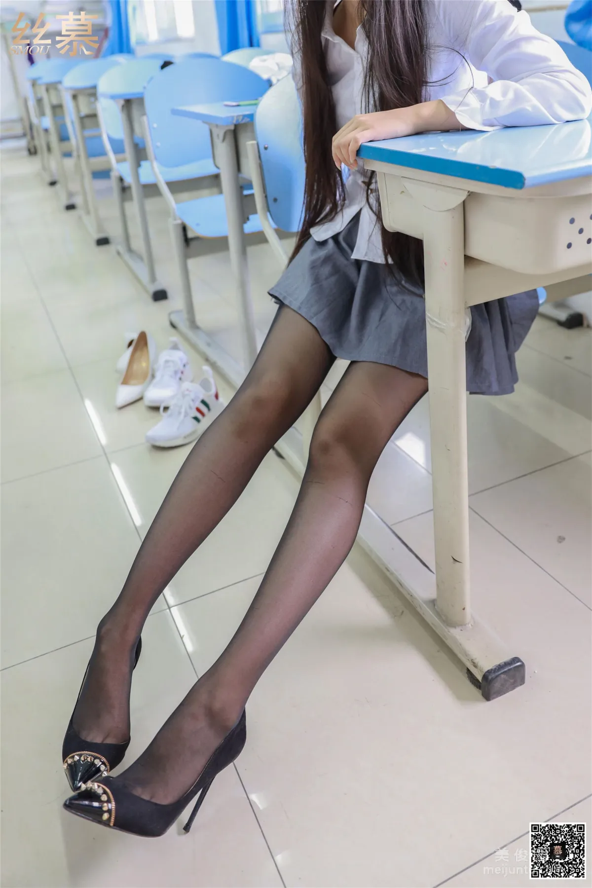 Si Ni: SiMu SM299 photo 40