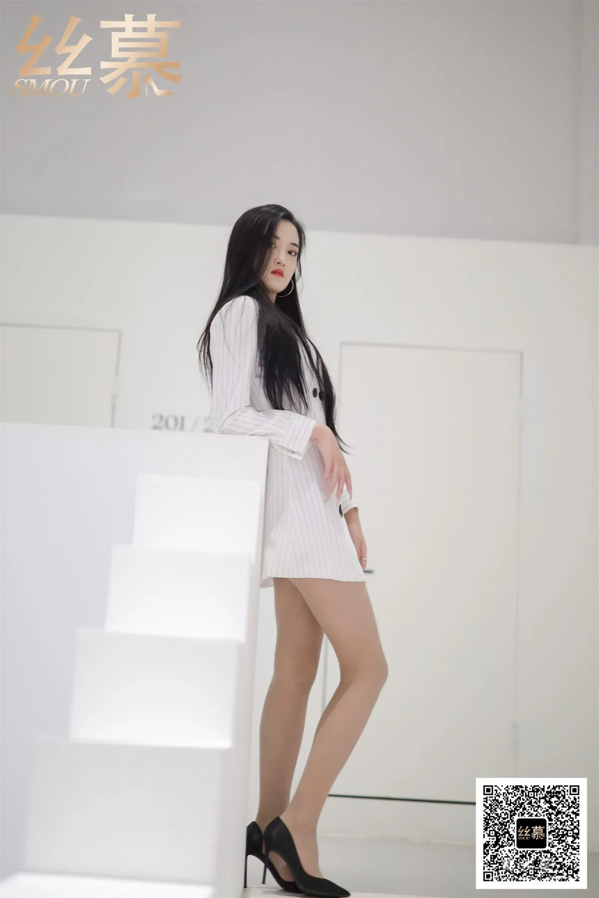 [丝慕] SM377 天天一元 菲菲《白领的灰丝》27