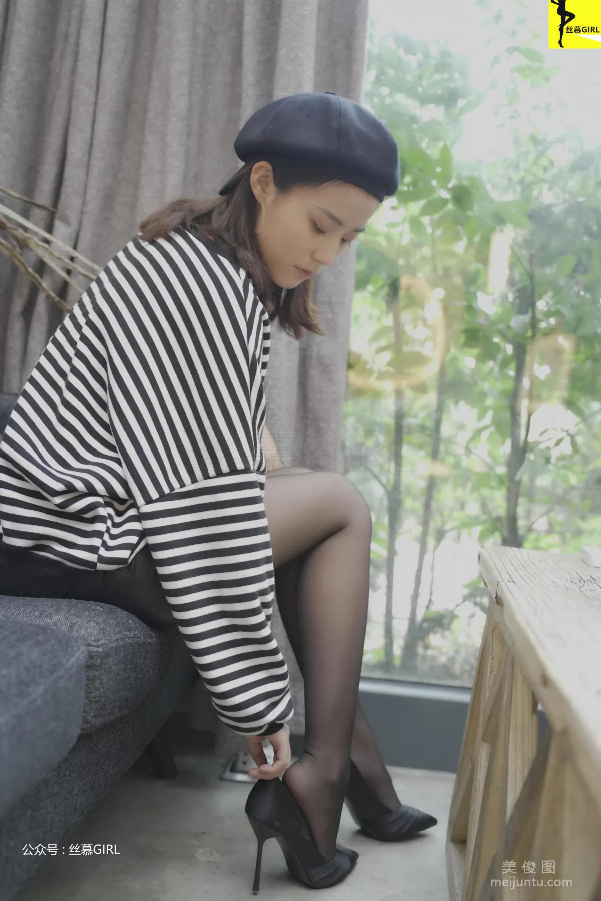 Si Yue: SiMu No. 025 photo 44