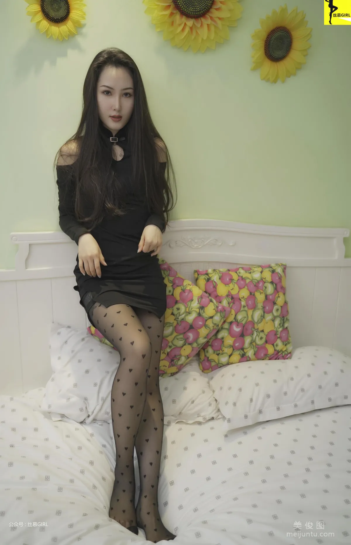 Yi Zhuguan: SiMu No. 039 photo 31