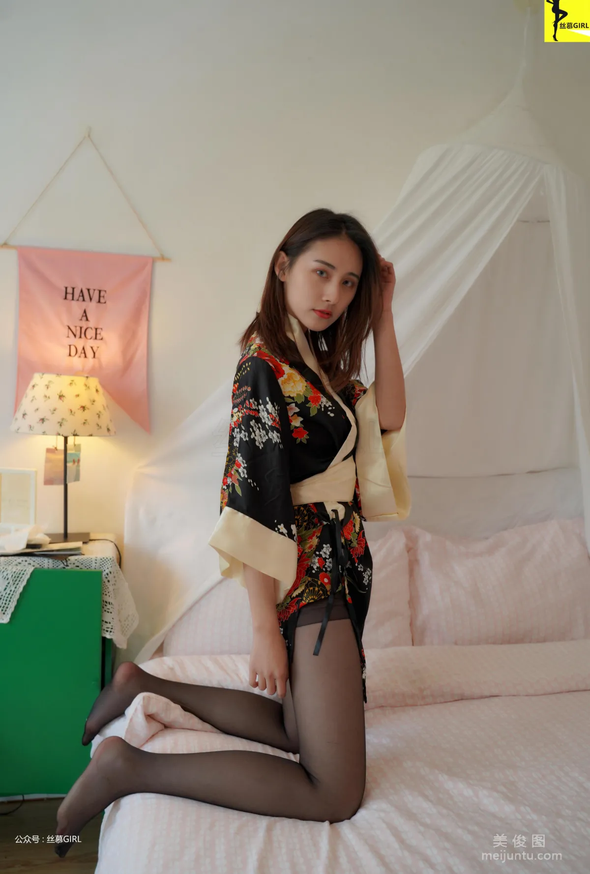 Ting Yi: SiMu No. 040 photo 41