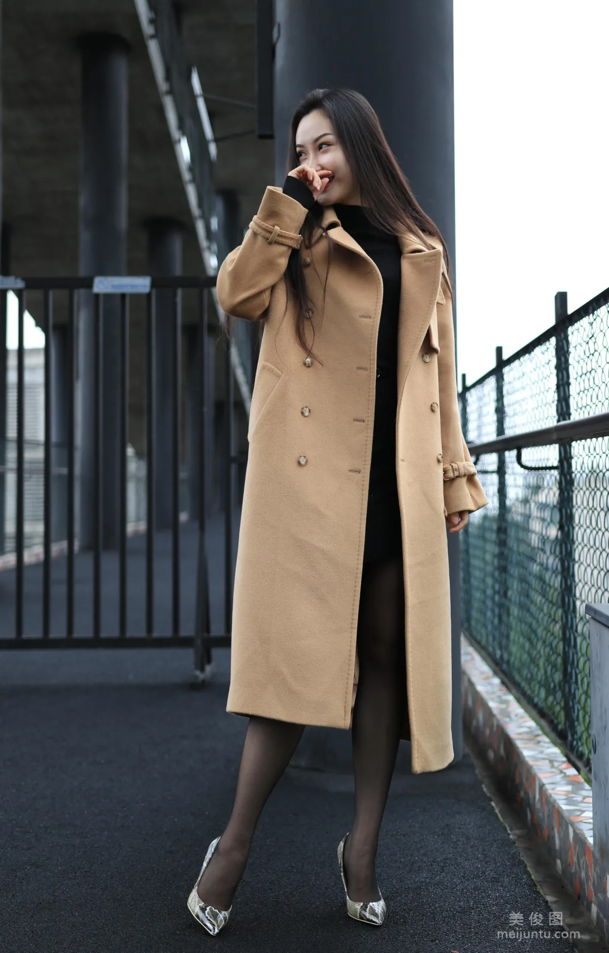 Yi Zhuguan: SiMu No. 019 photo 7