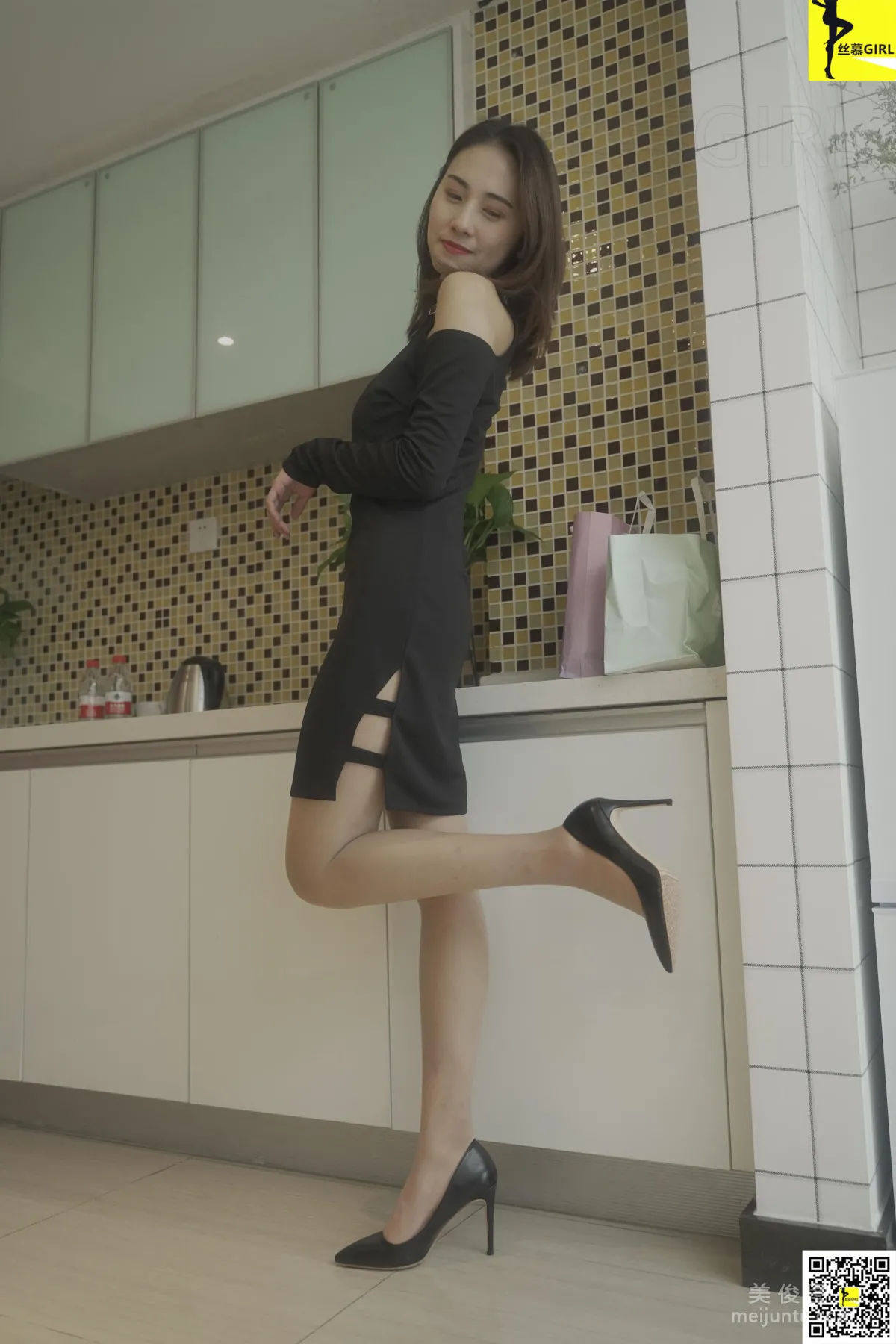 Ting Yi: SiMu No. 053 photo 88