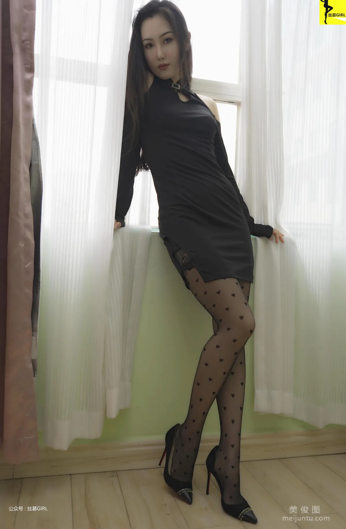 Yi Zhuguan: SiMu No. 039 photo 13