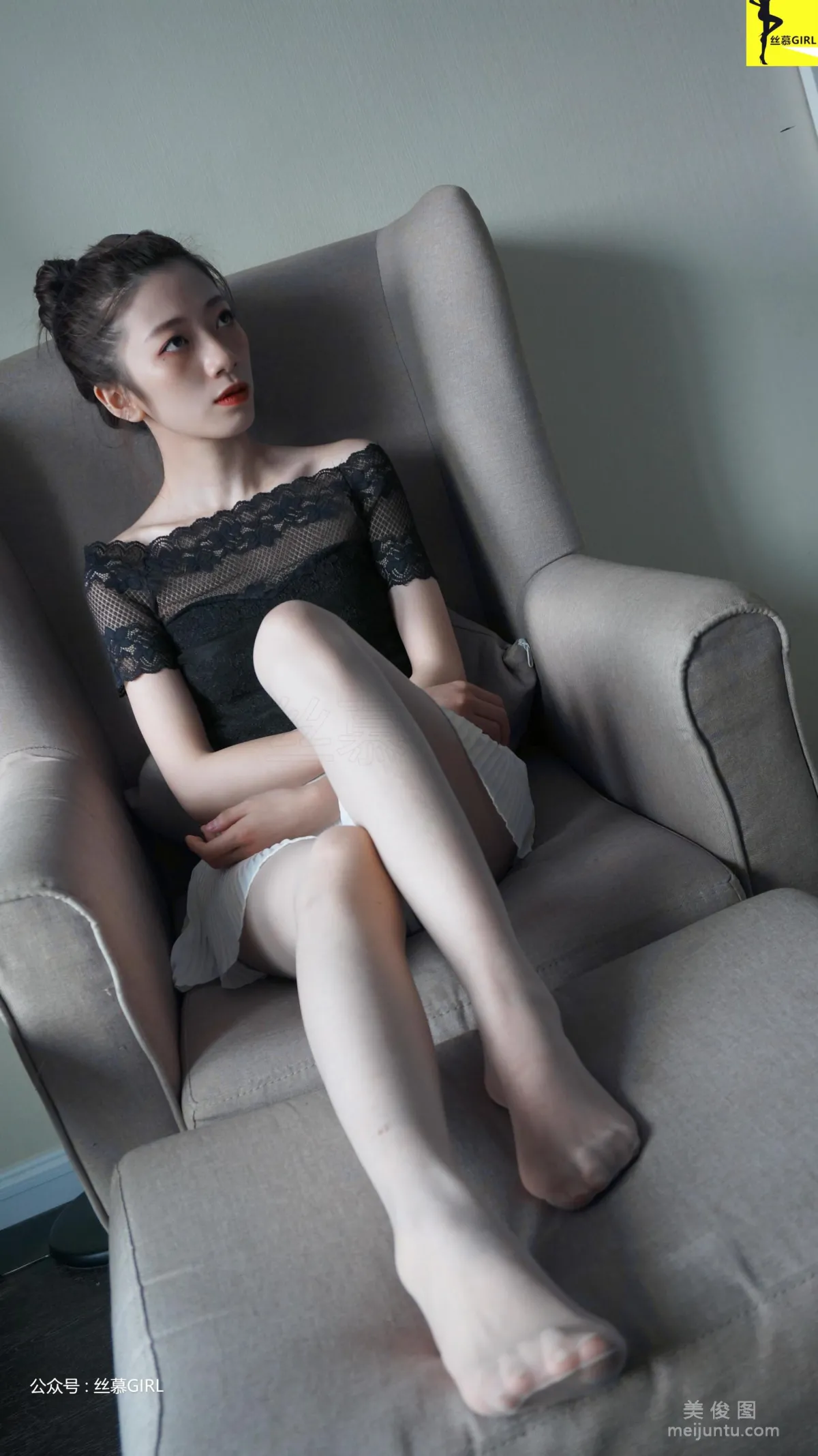 Zhen Haojie: SiMu No. 024 photo 3