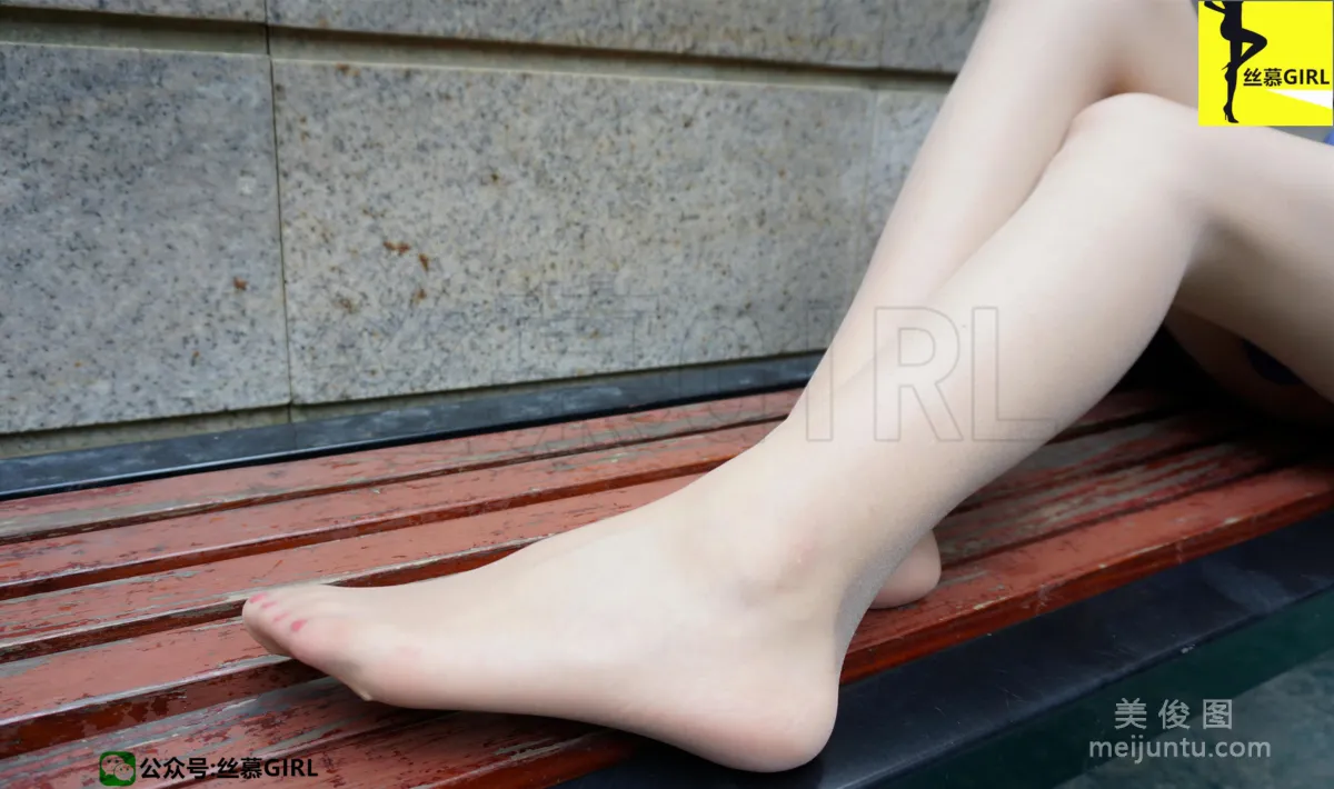 [SiMu] Issue 001 Qiuqiu 'Flesh-Colored Stockings on the Tail of Summer' photo 46
