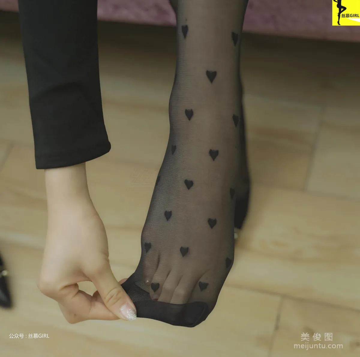 Yi Zhuguan: SiMu No. 039 photo 8