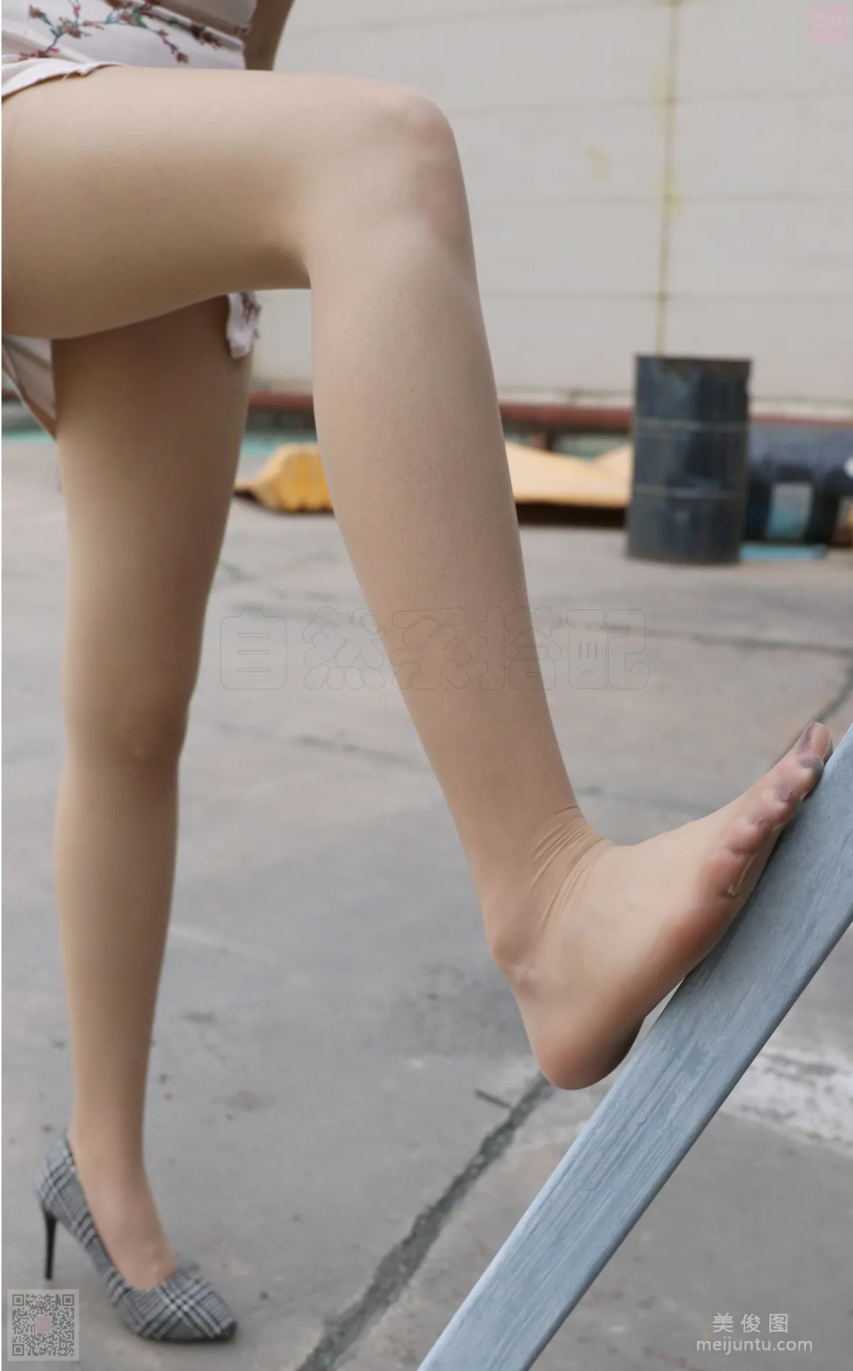 [思话SiHua] SH032 珺洁 - 废墟上发现旗袍美女49