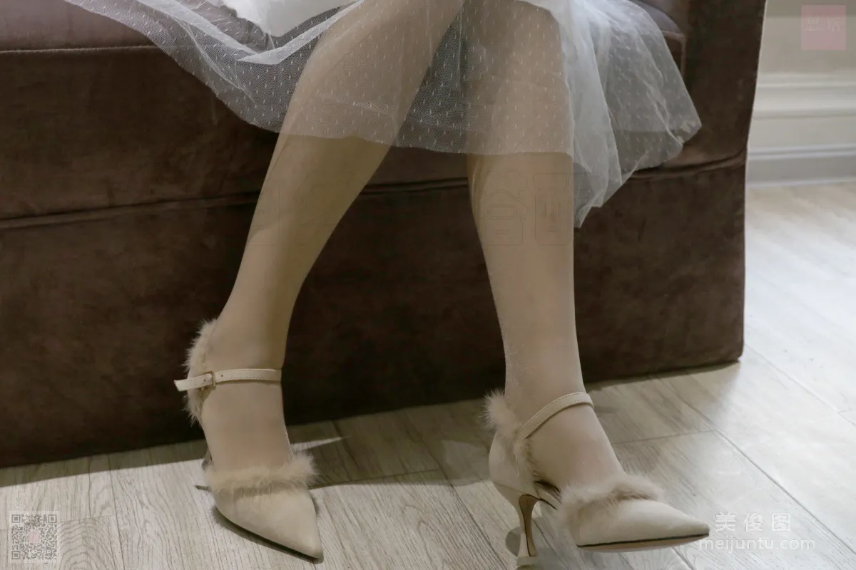 [SiHua] SH033 Zi Qi, Braided-Hair Girl in a White Dress photo 3