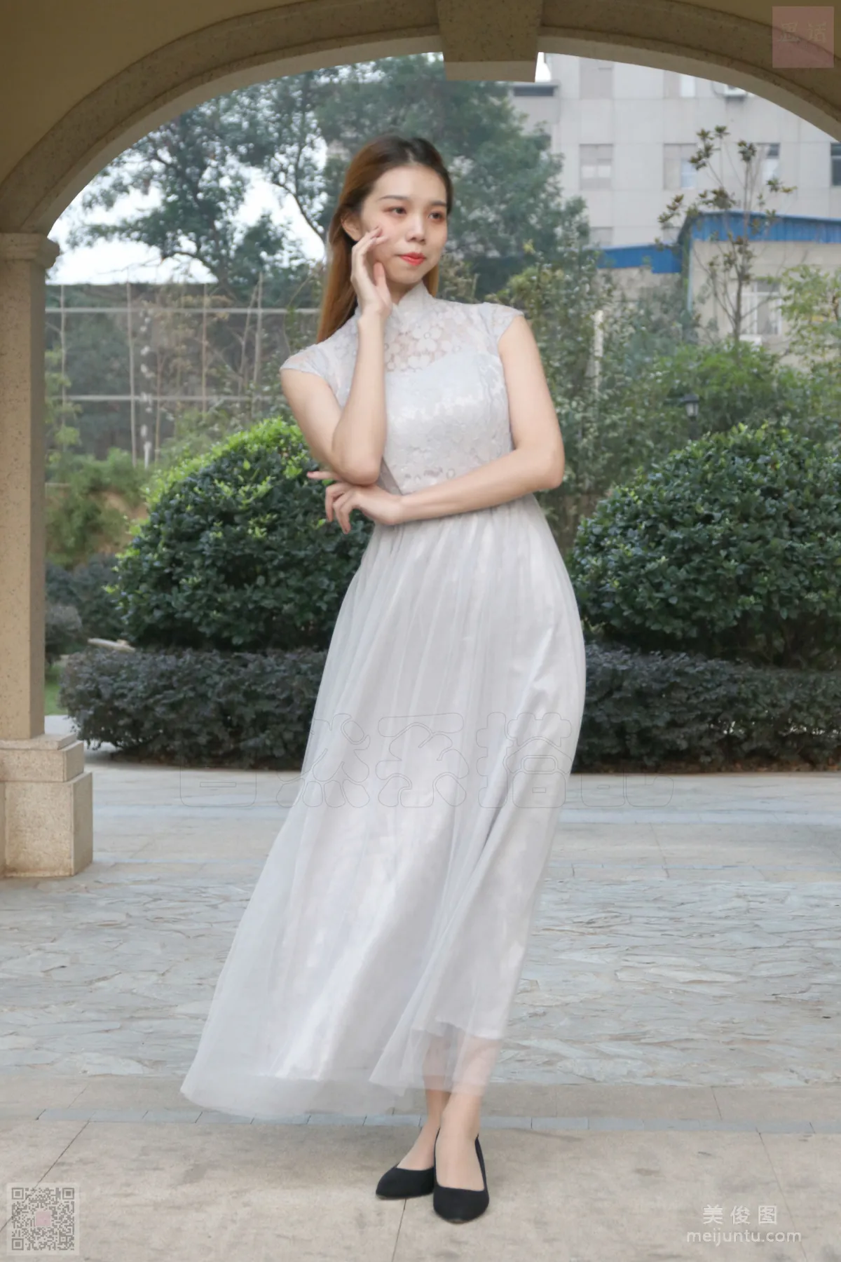 [SiHua] SH034 Xiao Qiao, The Little Bridesmaid Lost in the Garden photo 7