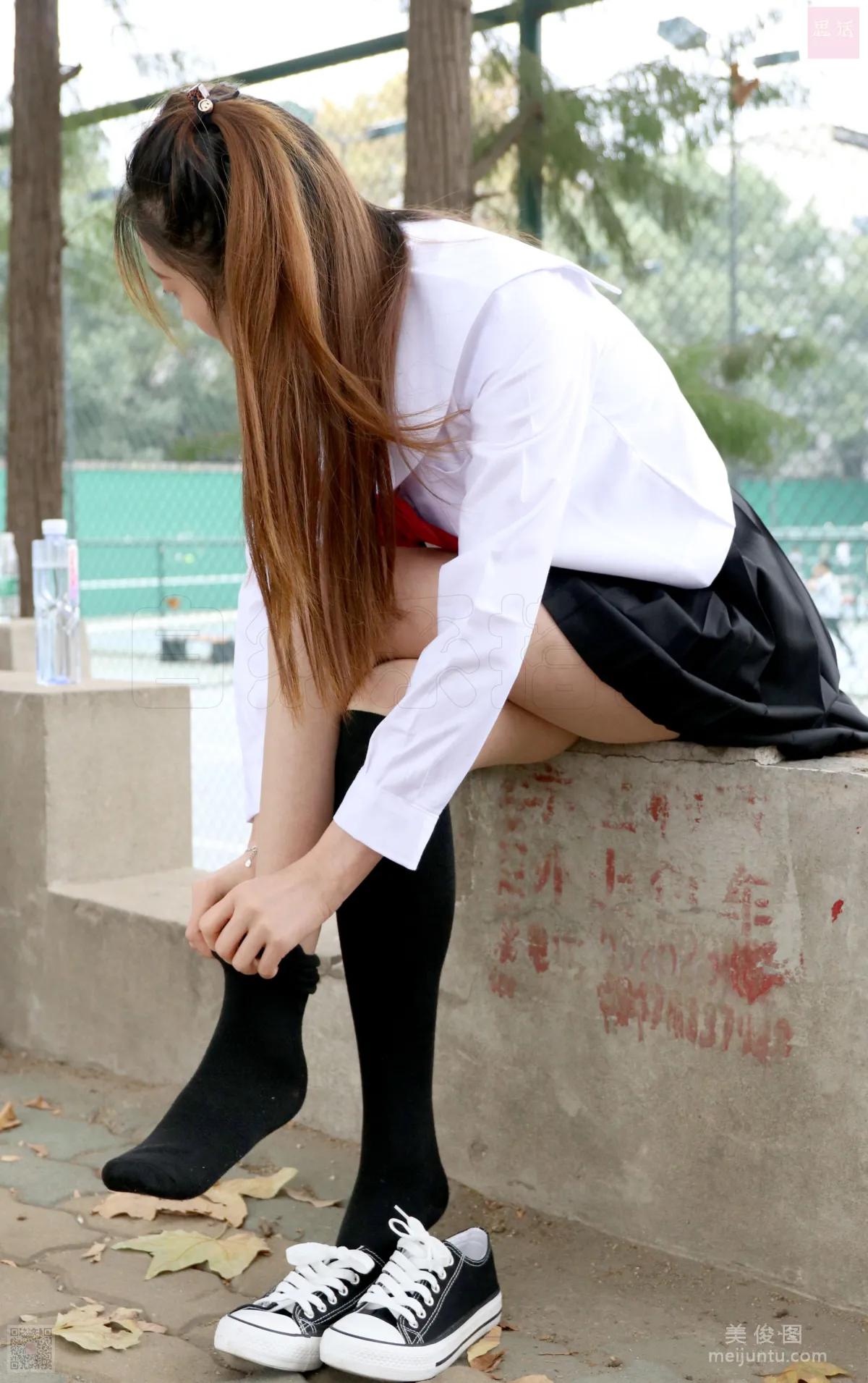 [思話SiHua] SH041 伊一 - JK的第一次嘗試 47