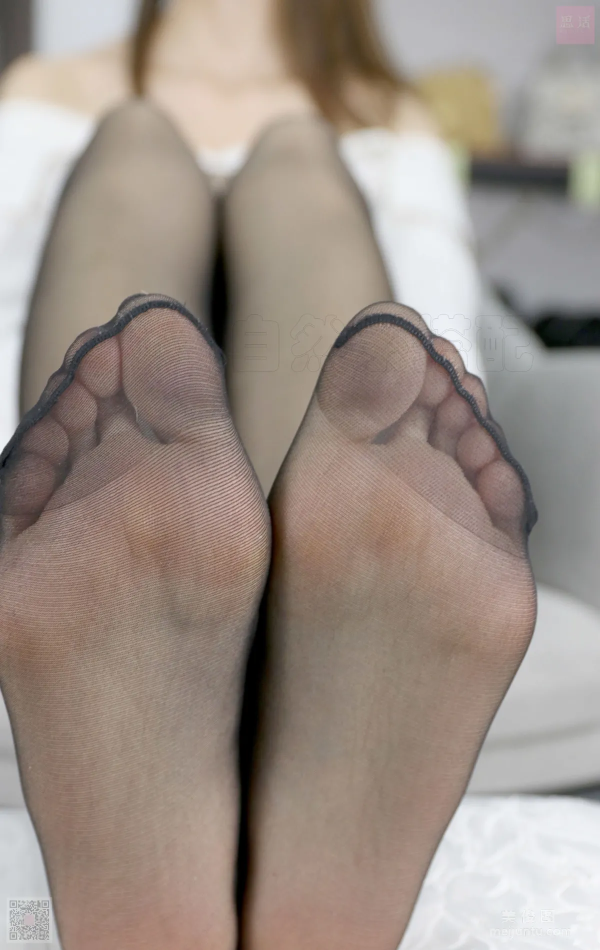 [SiHua] SH028 Jun Jie - When Black Stockings Meet a Shy Face photo 86