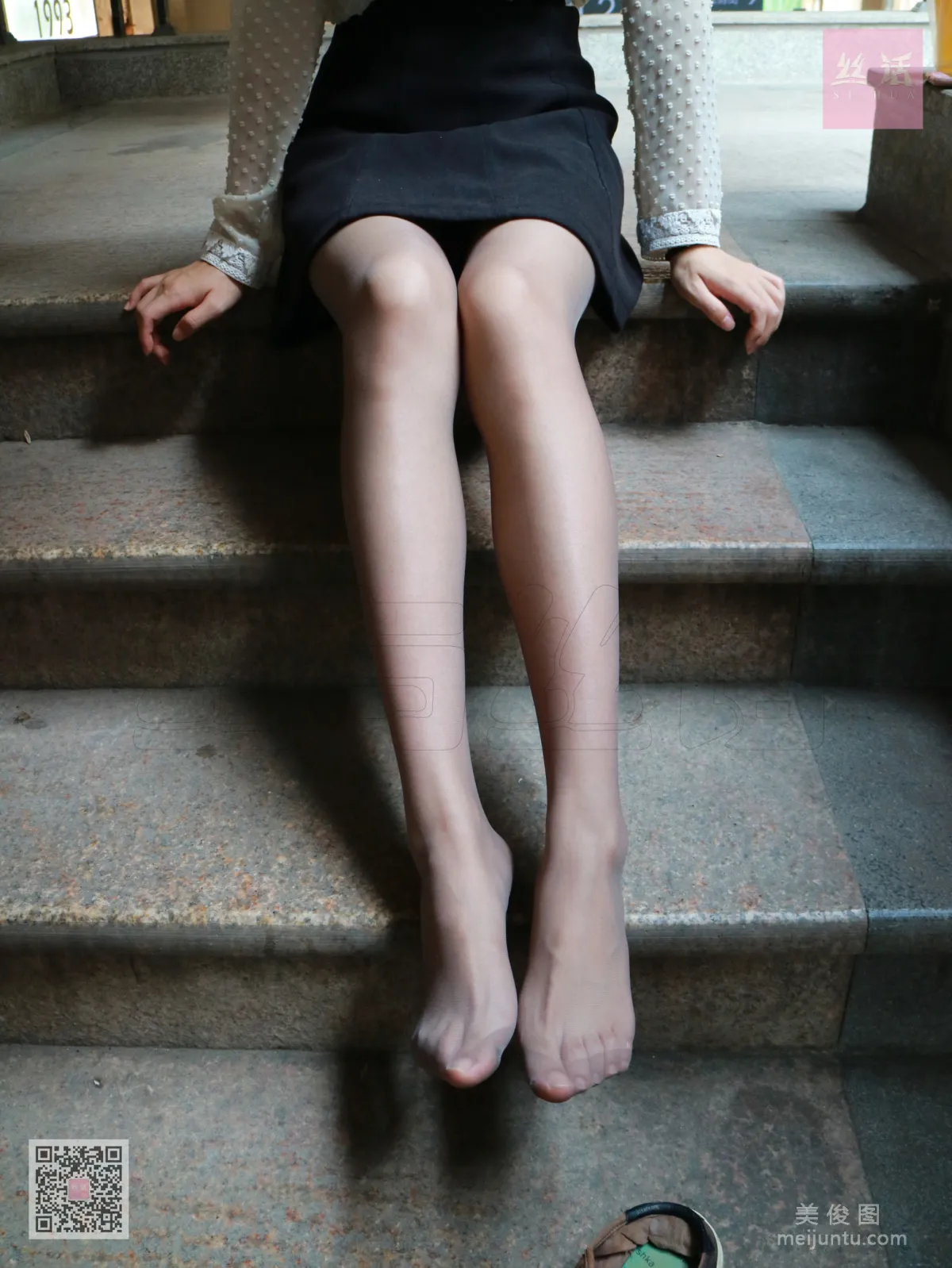 [SiHua] SH002 Jia Xin, Stockings Shoot in the Busy Downtown photo 40
