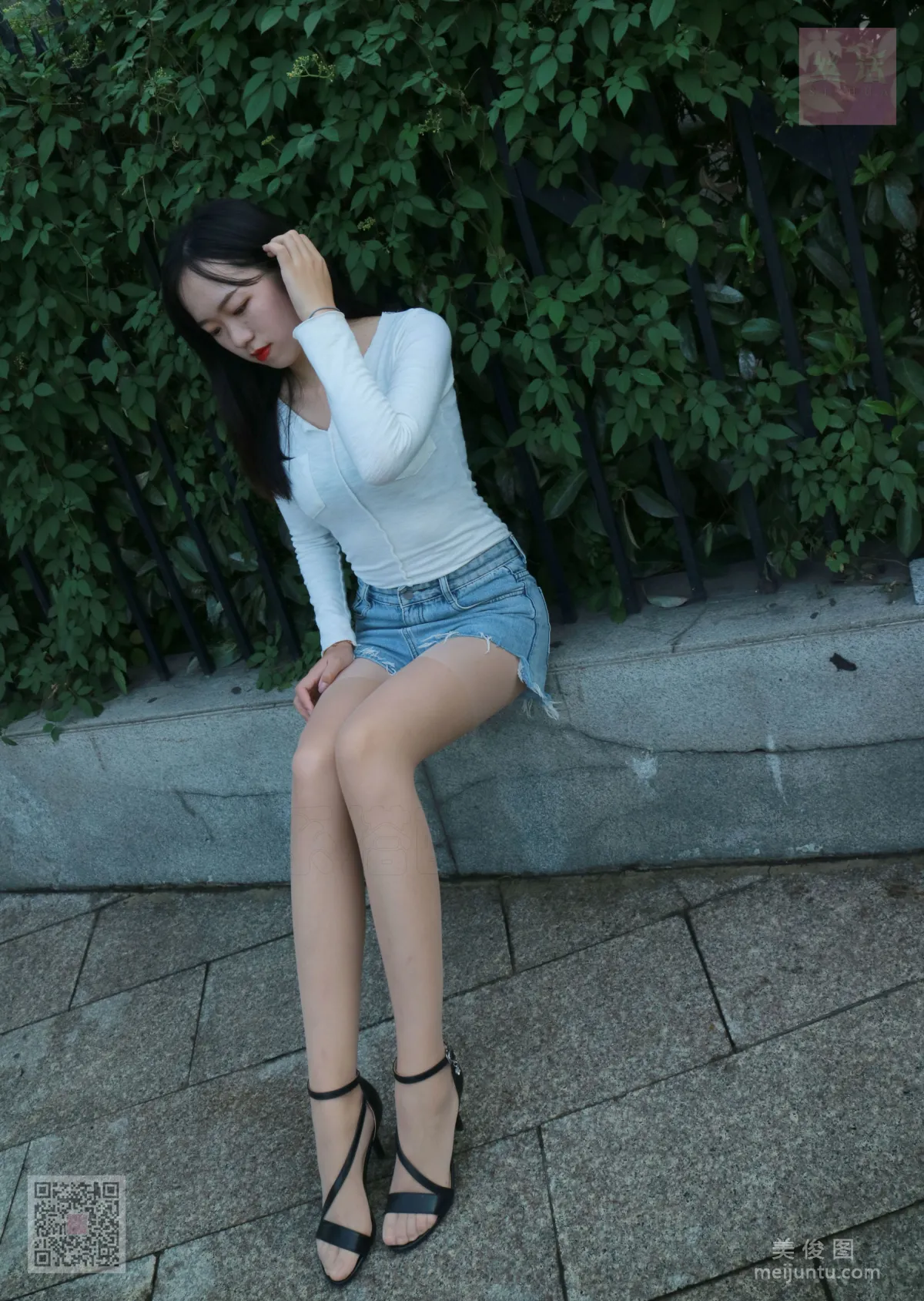 [SiHua] SH010 Zi Qi, Similar Street Snap photo 18