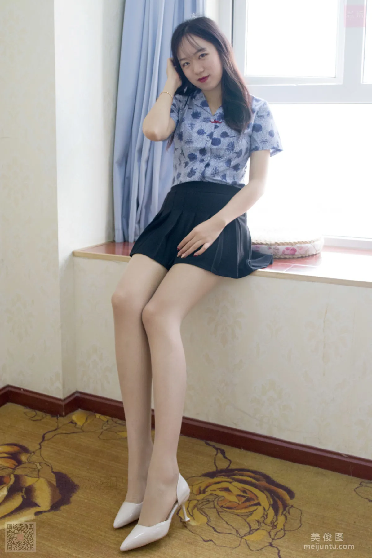 [SiHua] SH065 Zi Qi, Zi Qi Is Back, Mix-and-Match Waitress photo 1