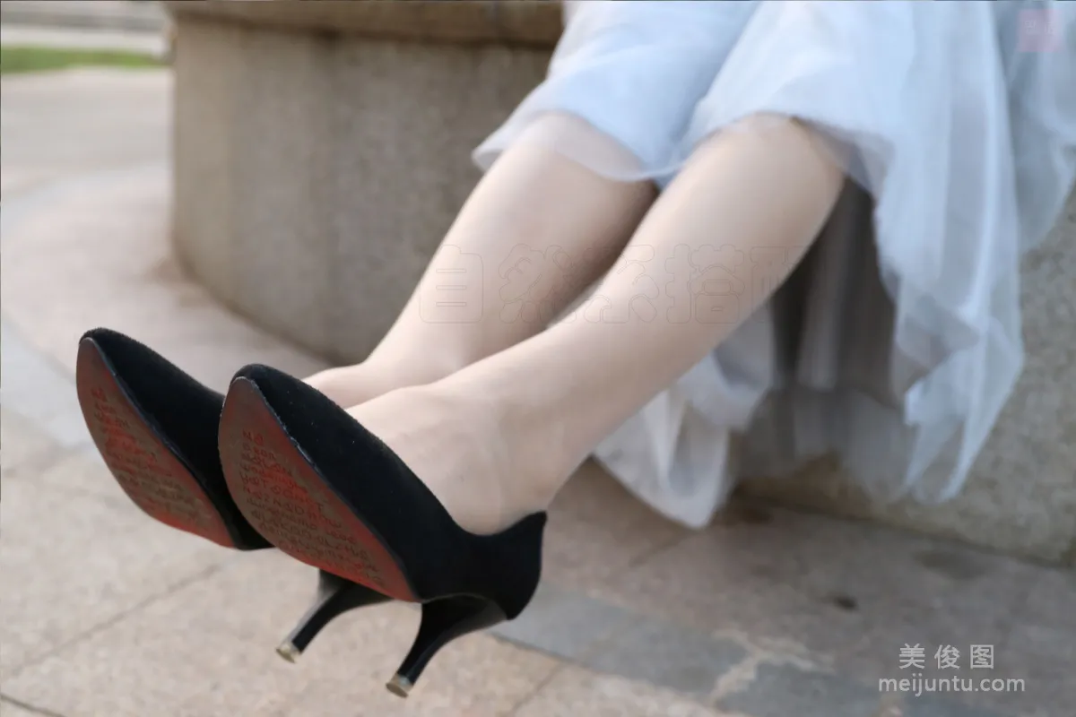 [SiHua] SH034 Xiao Qiao, The Little Bridesmaid Lost in the Garden photo 34
