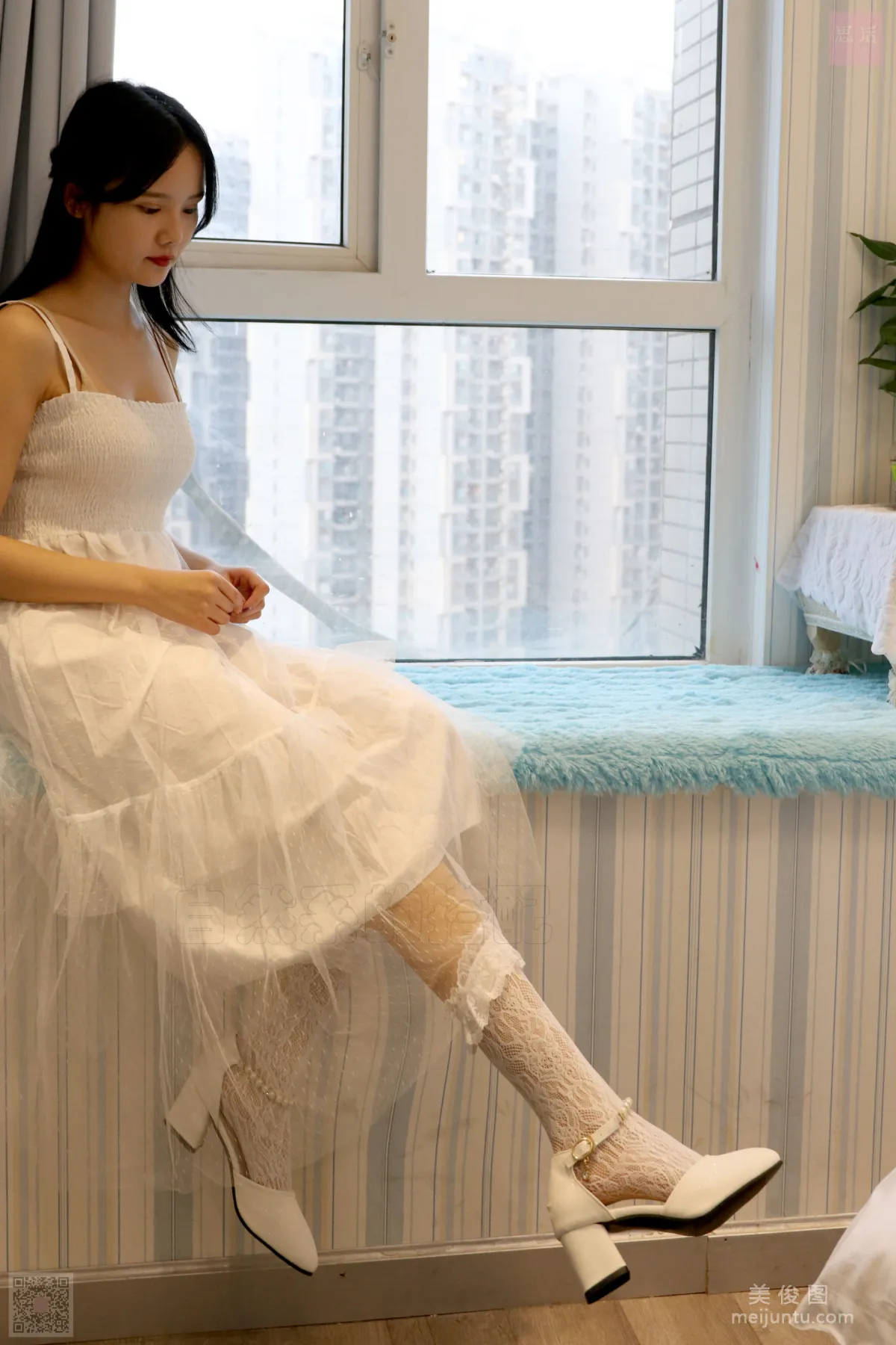 [SiHua] SH057 Biao Mei, Shy Beauty in a White Dress photo 1