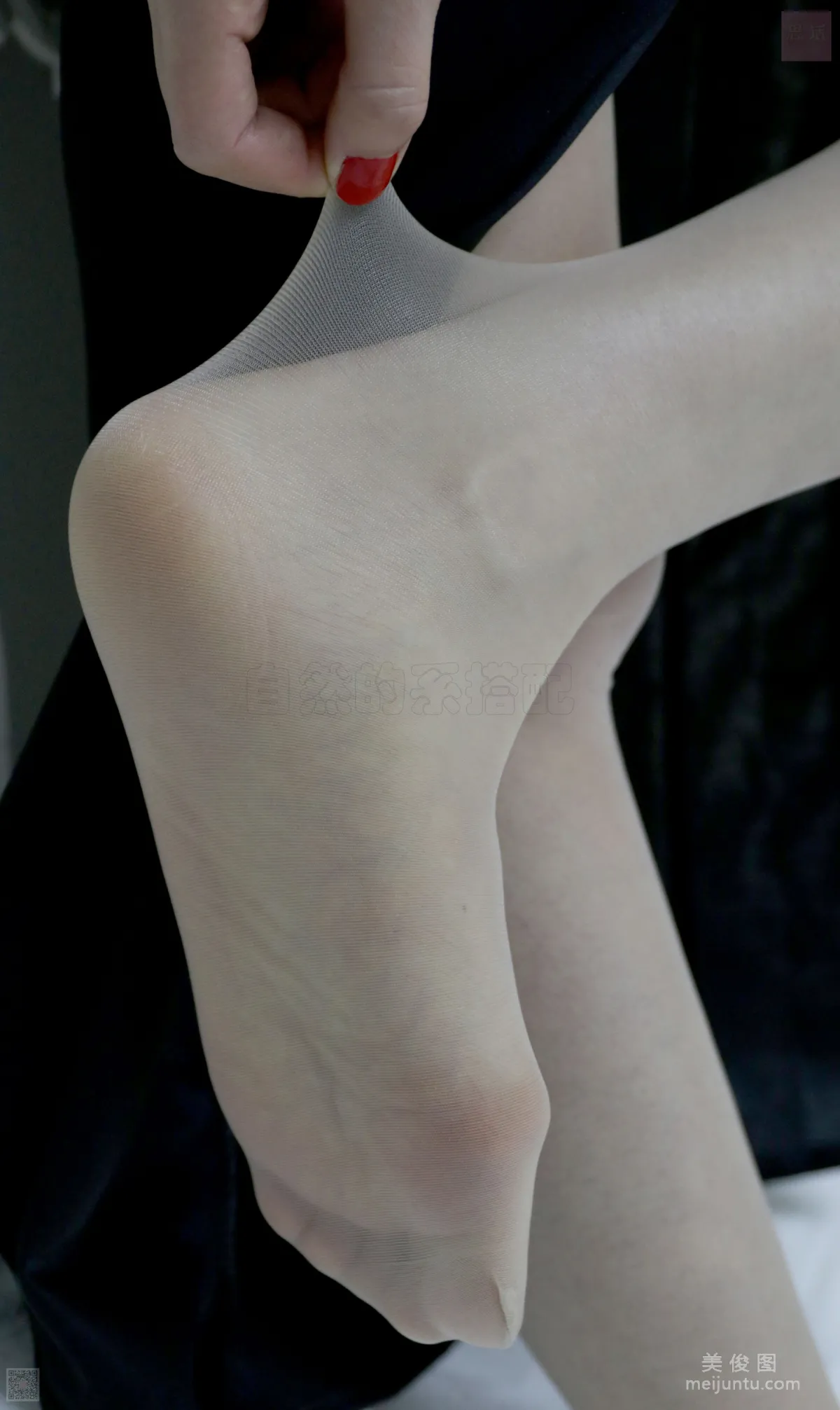 [SiHua] SH052 Yi Yi - The Mature Beauty of a Slit Dress photo 76
