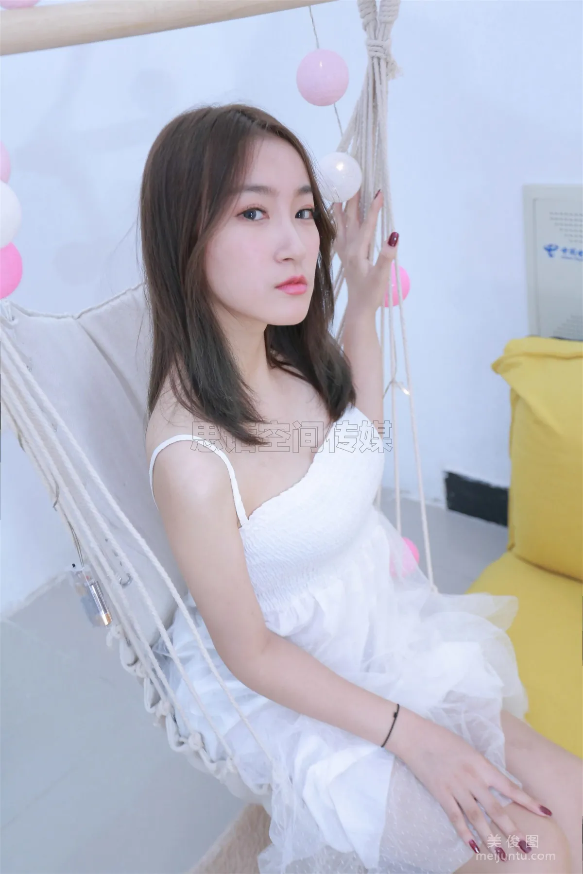 [SiHua] SH153 Reya - Beautiful Legs Under a Little White Dress photo 28