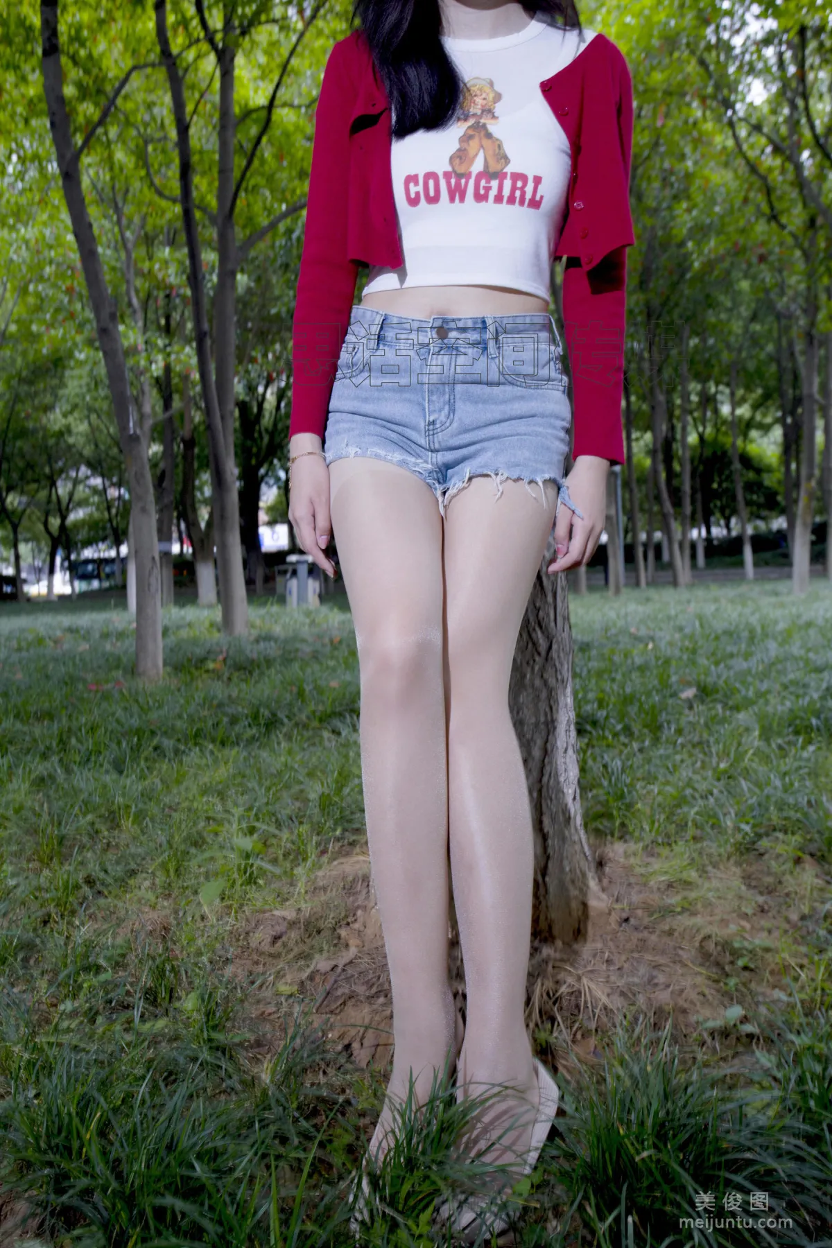 [SiHua] SH129 Zi Qi - Park Long Legs Energetic Girl photo 13