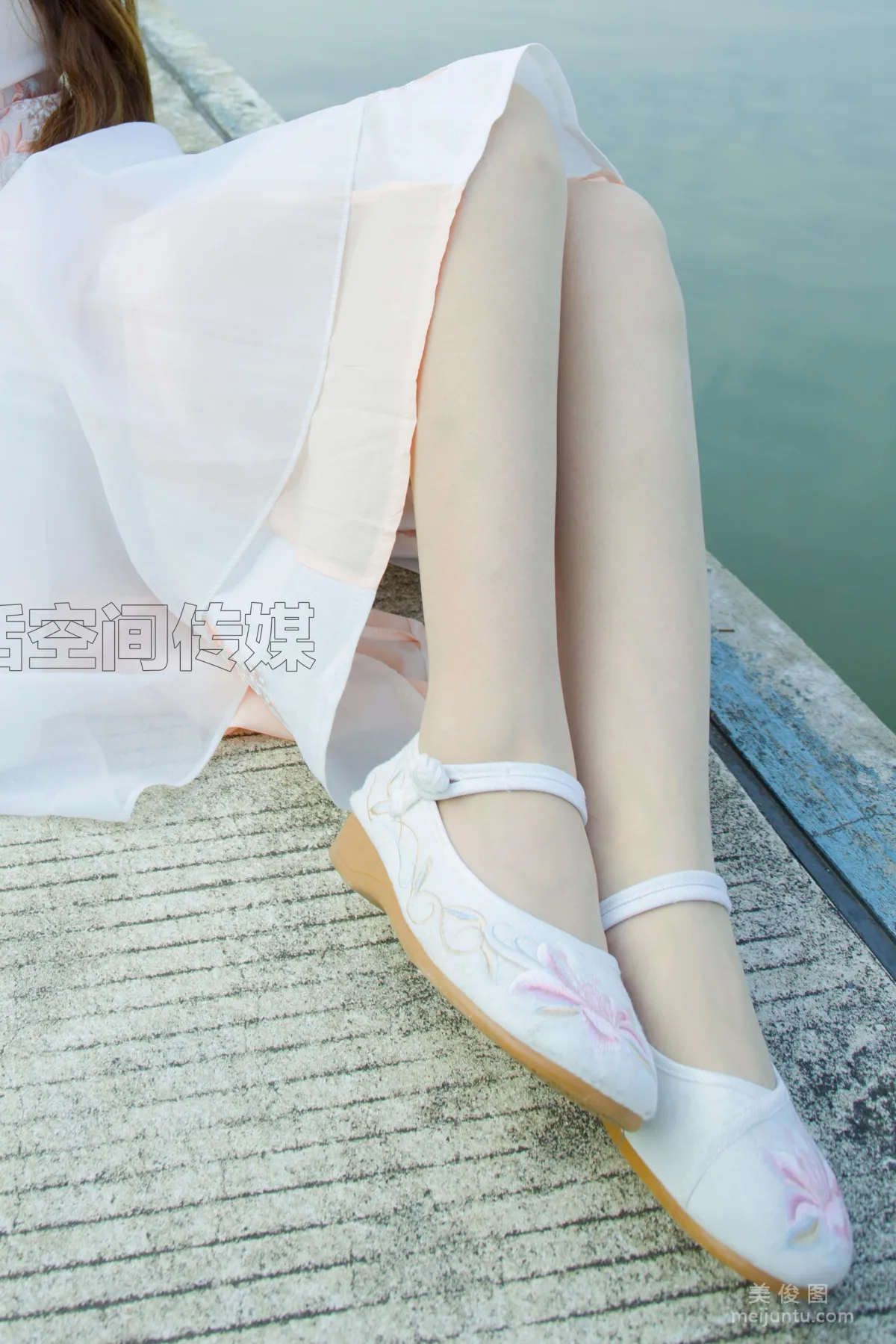[SiHua] SH136 Su Yu - Girl Next Door Little Fairy's Beautiful Feet photo 15