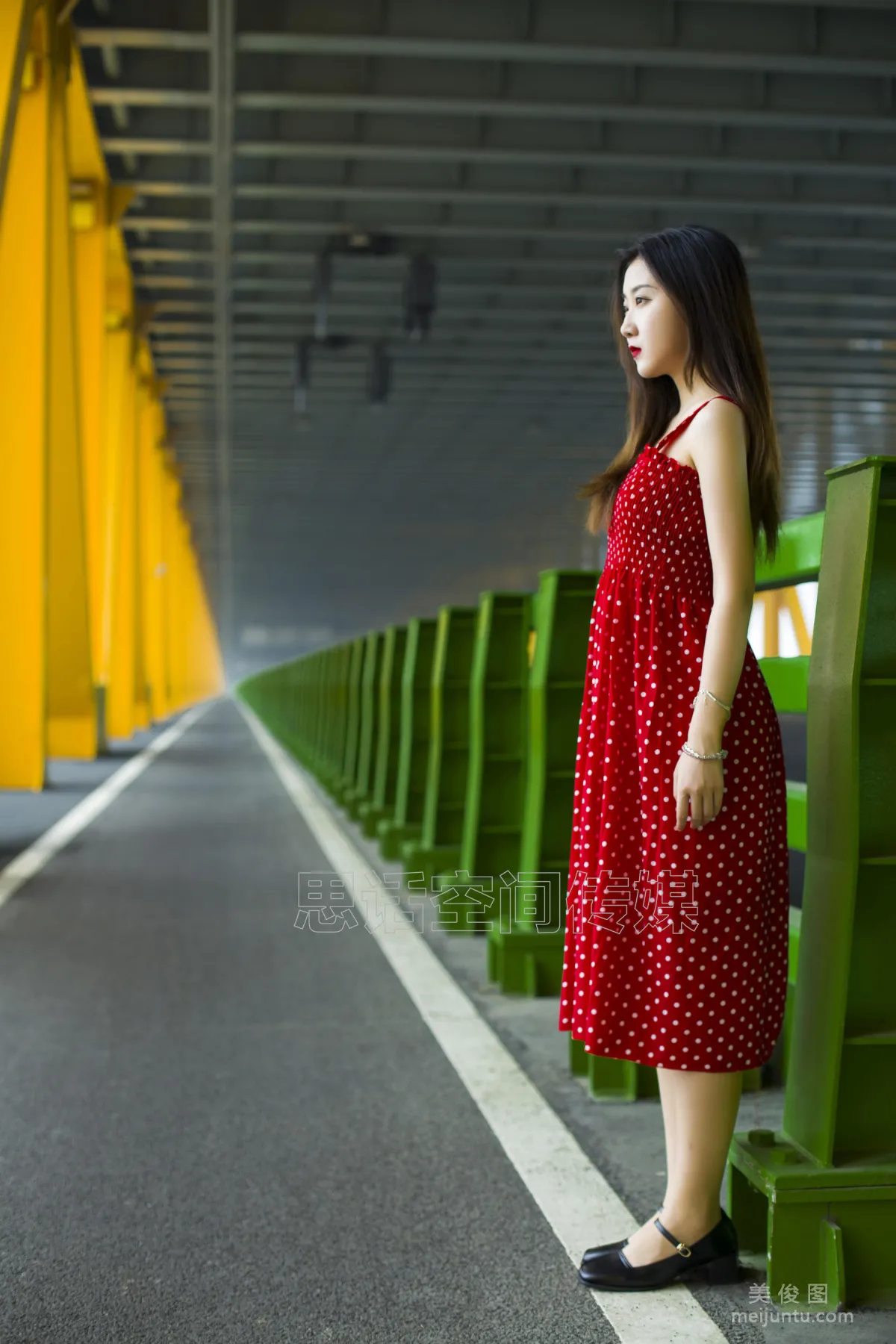 [SiHua] SH125 Lu Lu - Yangtze River Bridge Mysterious Red Dress photo 6