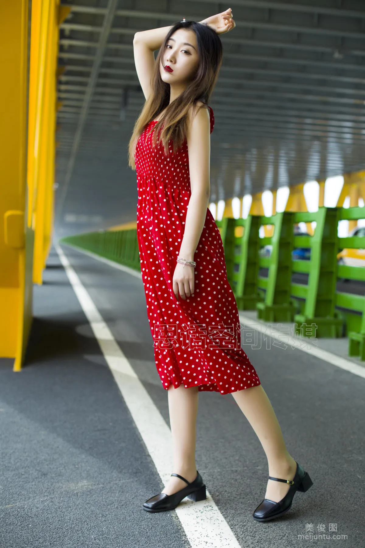 [SiHua] SH125 Lu Lu - Yangtze River Bridge Mysterious Red Dress photo 5