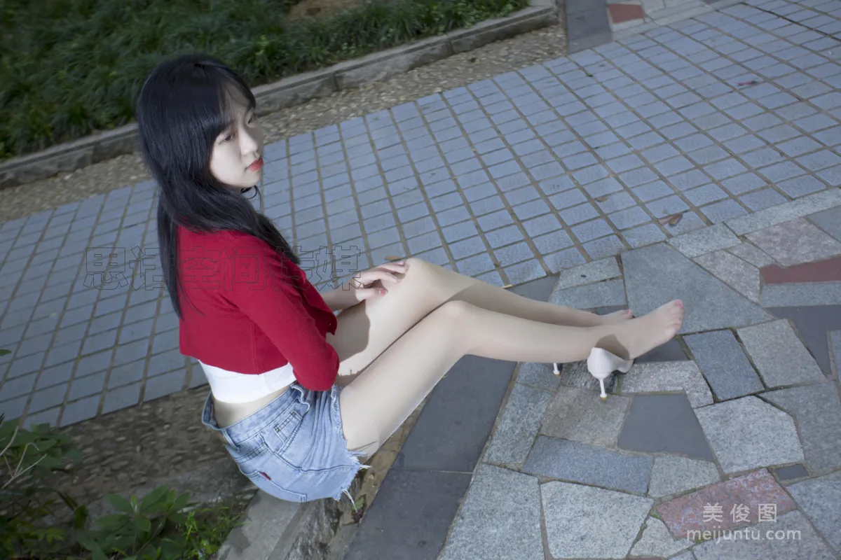 [SiHua] SH129 Zi Qi - Park Long Legs Energetic Girl photo 37