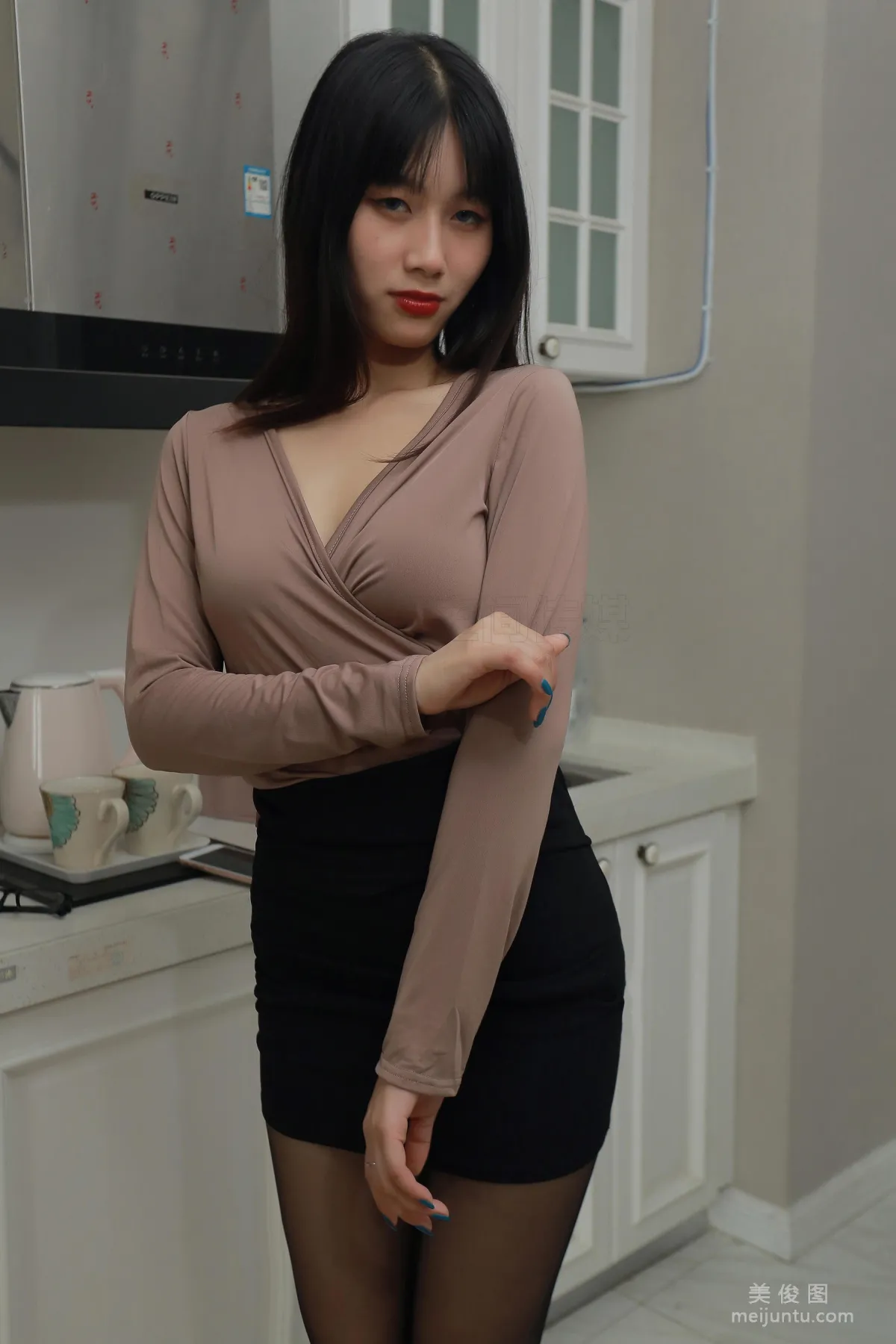 [SiHua] SH140 Shi Shi, Black Stockings Allure photo 11
