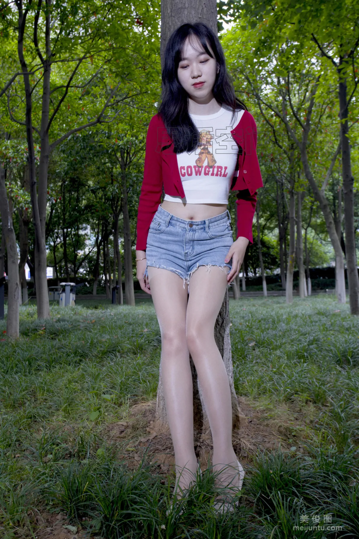 [SiHua] SH129 Zi Qi - Park Long Legs Energetic Girl photo 10