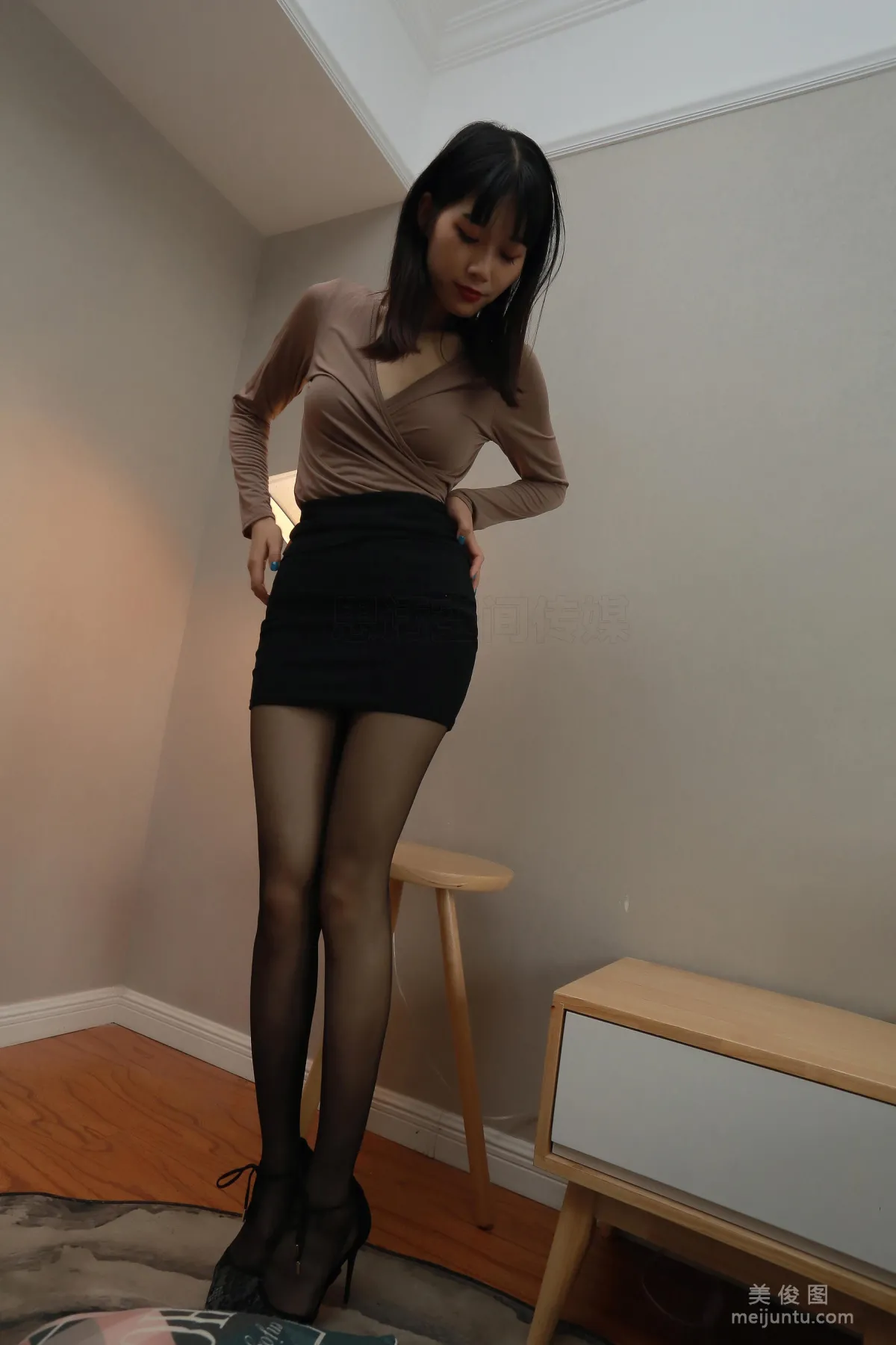 [SiHua] SH140 Shi Shi, Black Stockings Allure photo 24