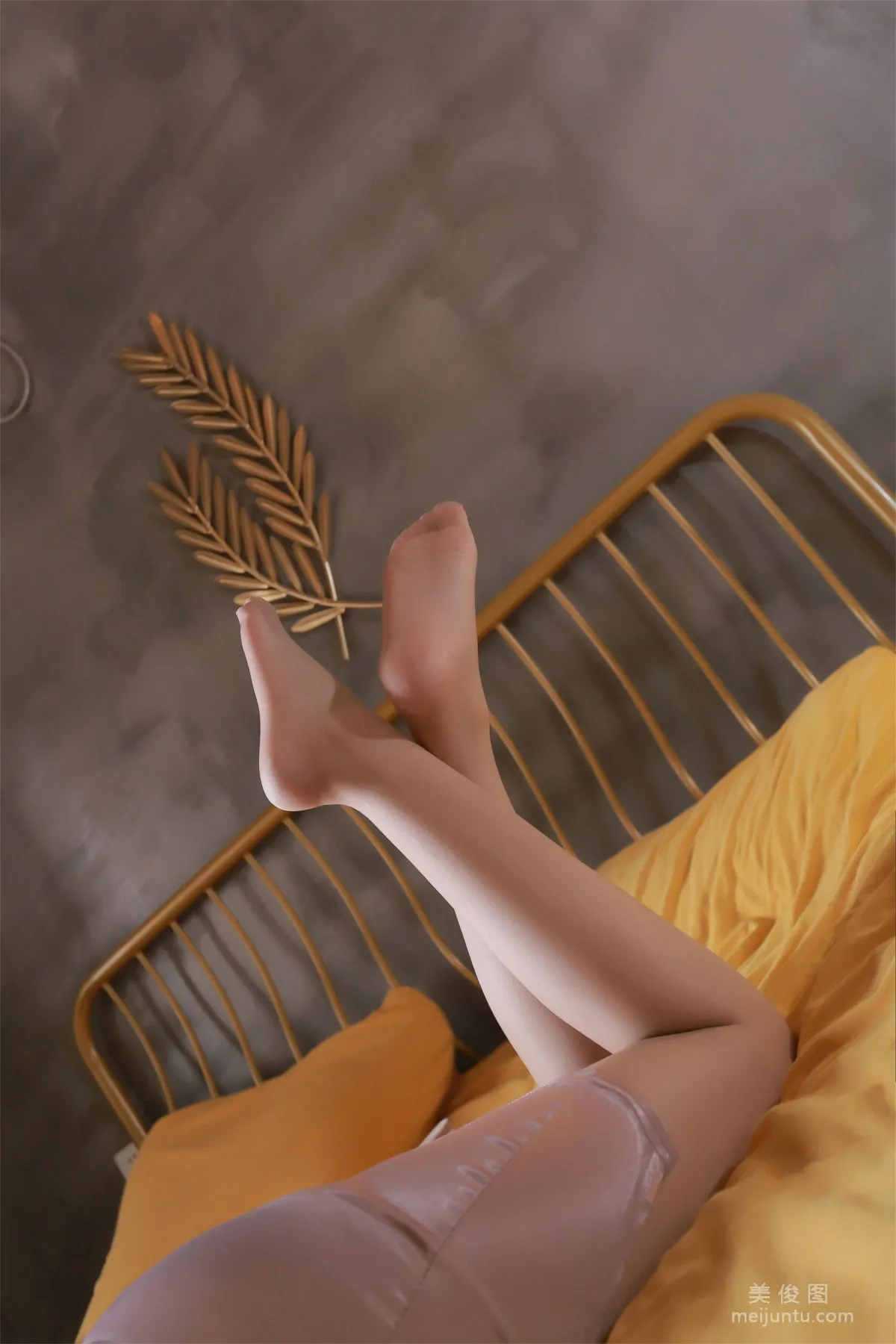 [SiHua] SH157 Wei Ni - Long-Legged Girl in Nude Stockings photo 28