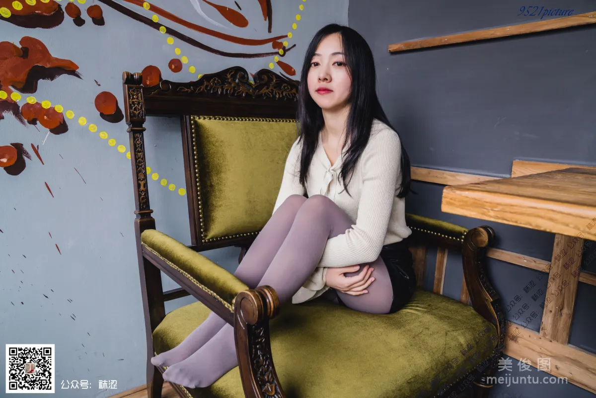 [袜涩] VOL.025 莎莎 - 灰丝出镜22